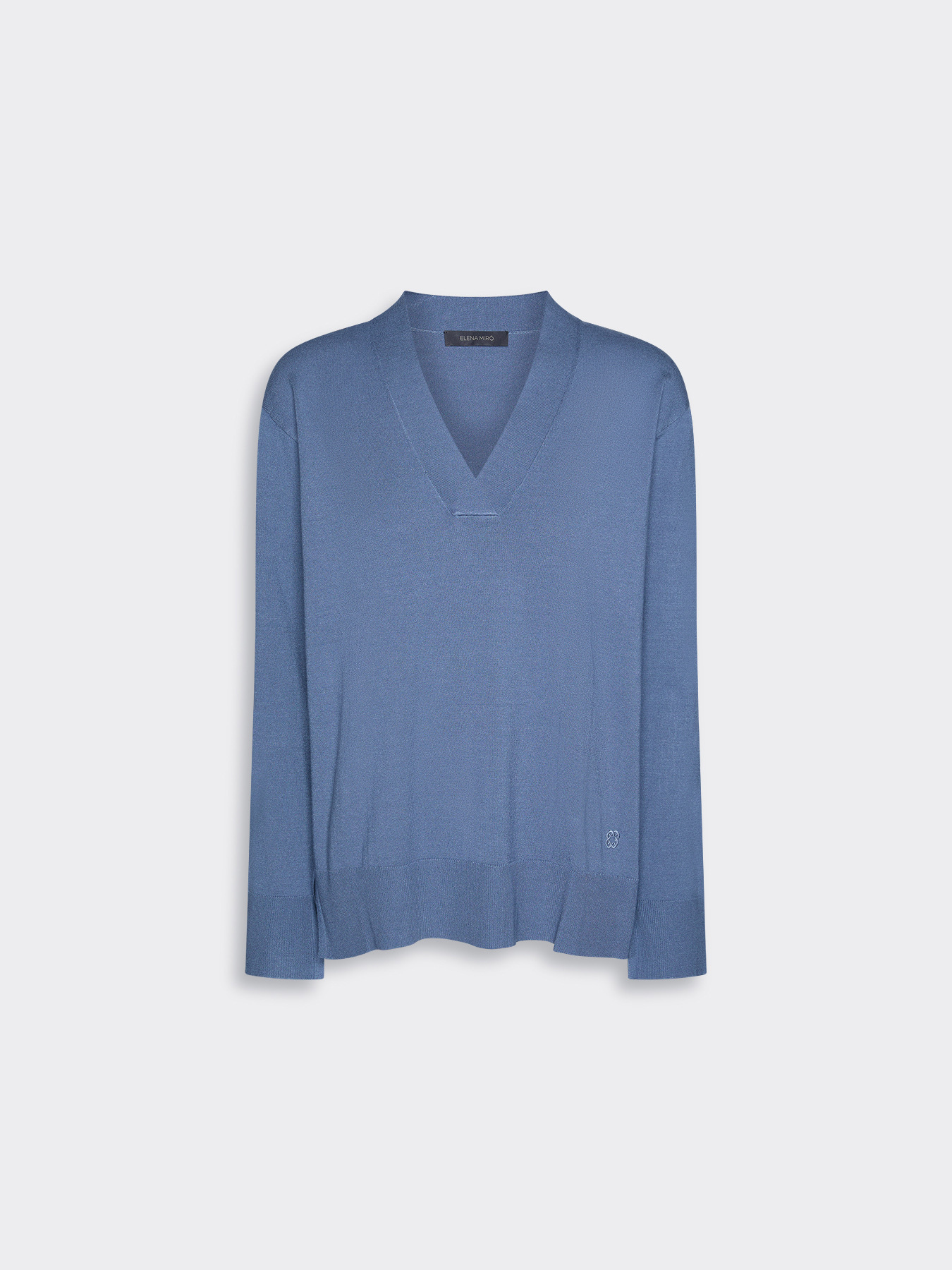 Camisola de malha de viscose decote em V image number 4