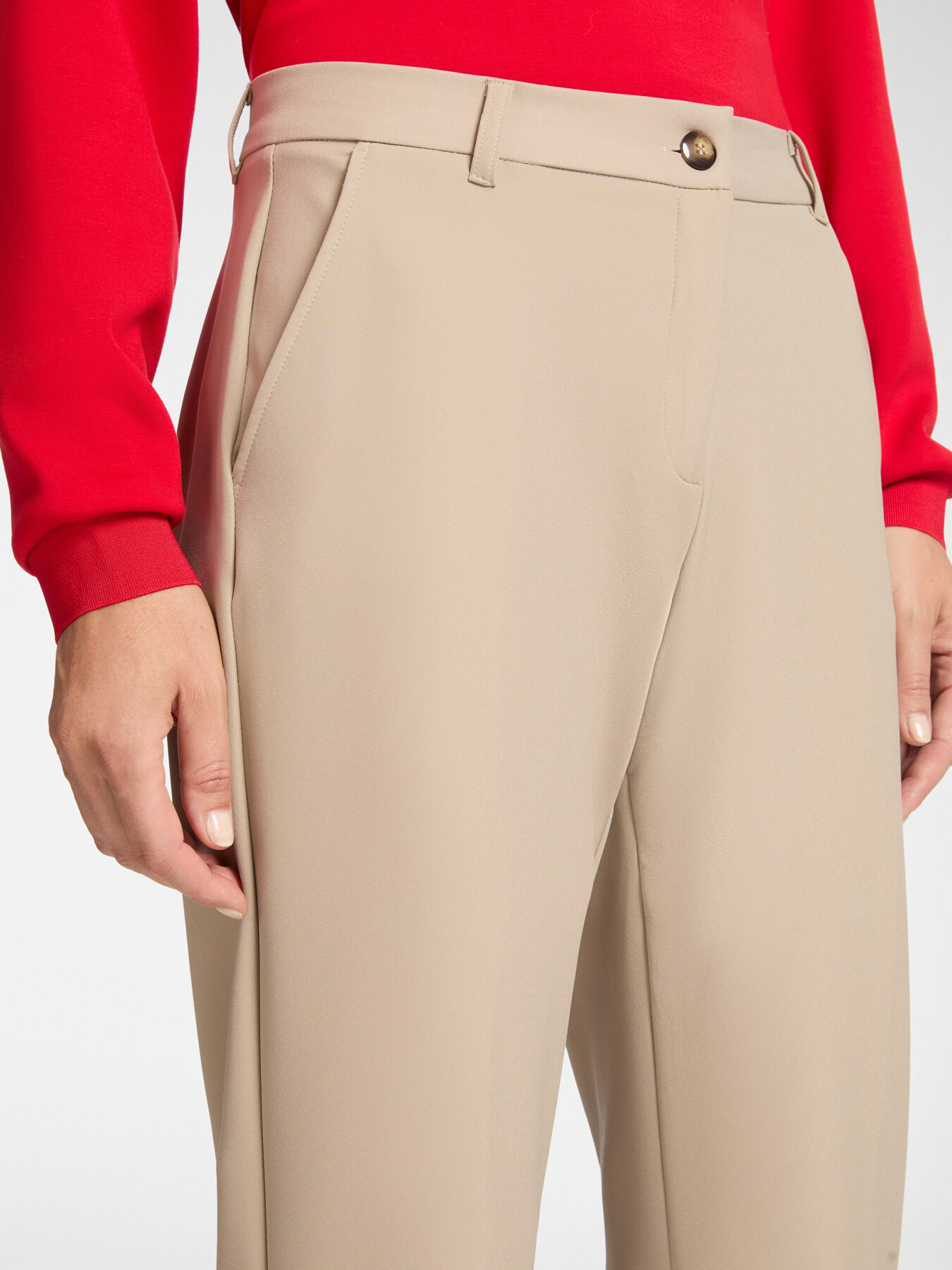 Chinos aus technischem Gewebe image number 3