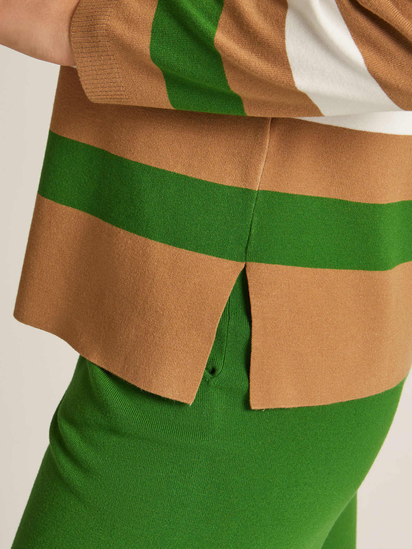 Maglia con righe al fondo in ecoviscosa image number 3