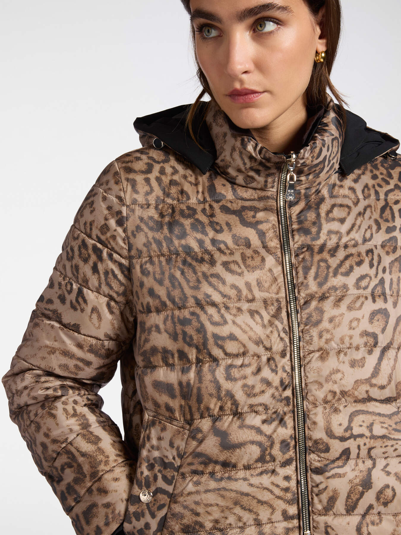 Wendbare Daunenjacke im Animalier-Stil image number 3