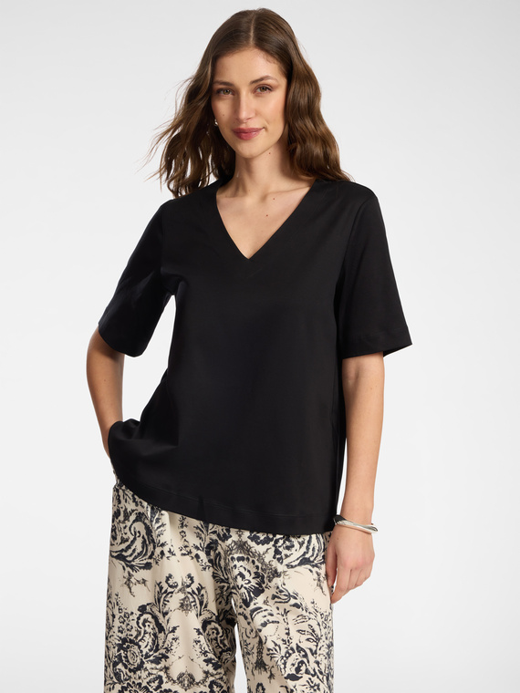 T-Shirt aus Baumwolle mit V-Ausschnitt