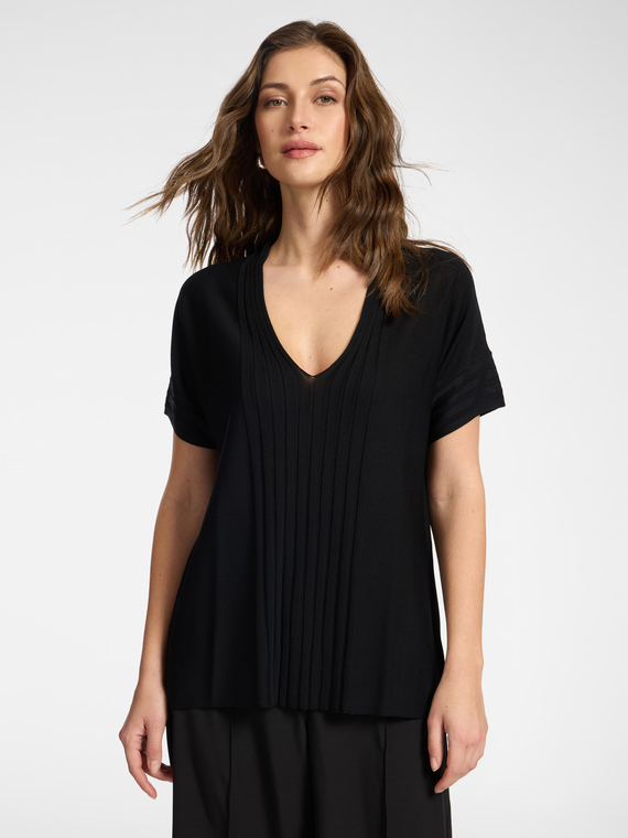 Short-sleeve ribbed knit top