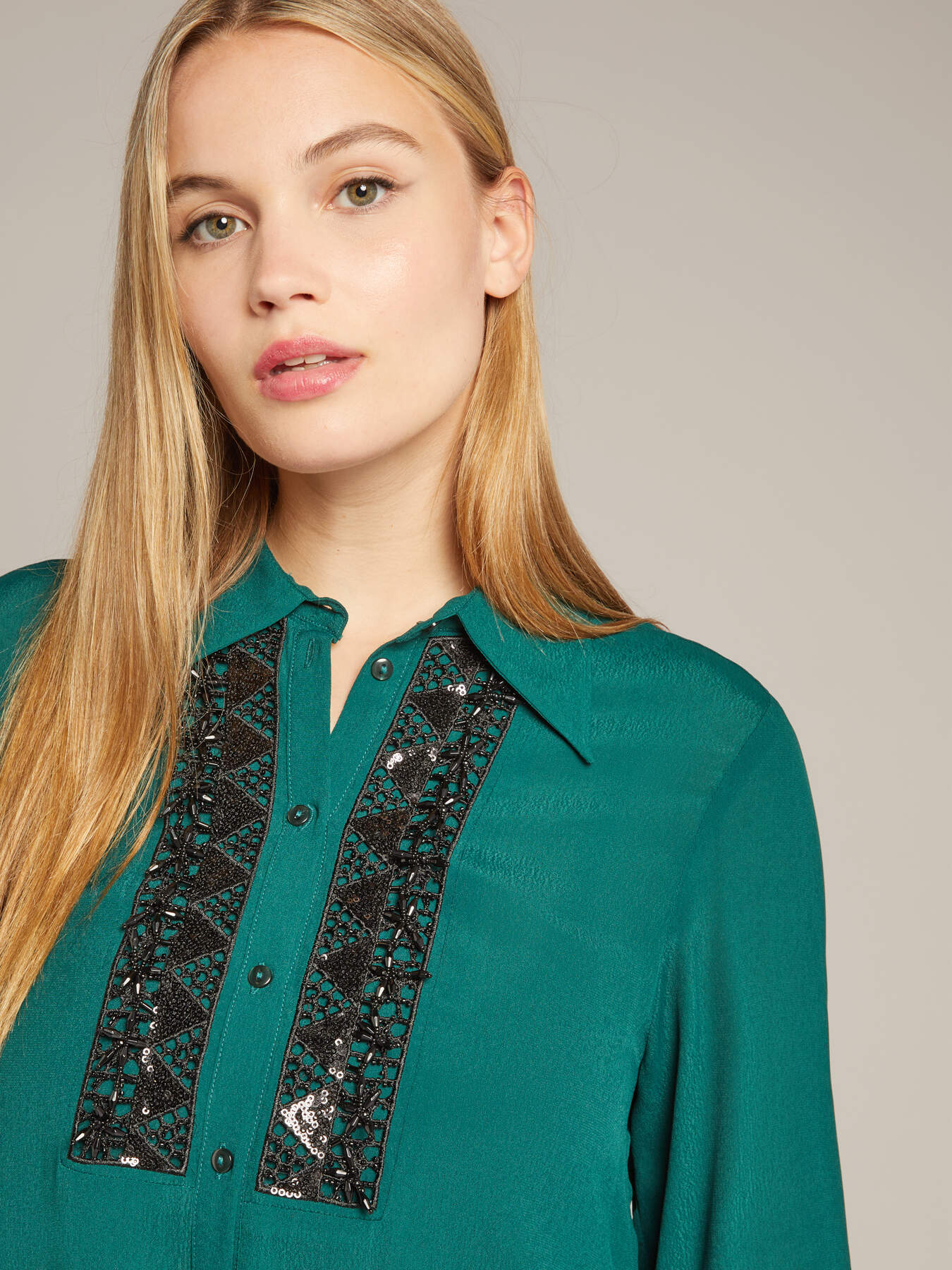 Camisa com bordado image number 0