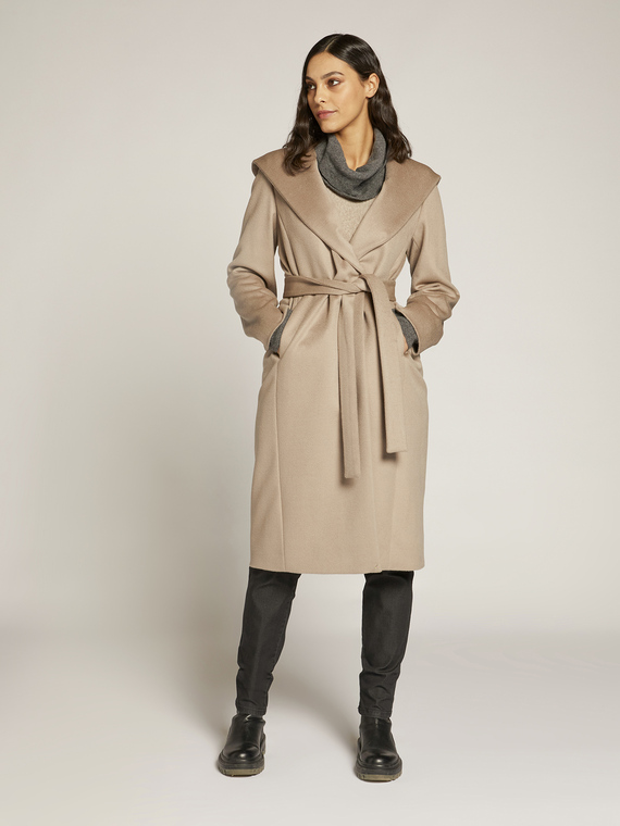 Worsted coat with belt