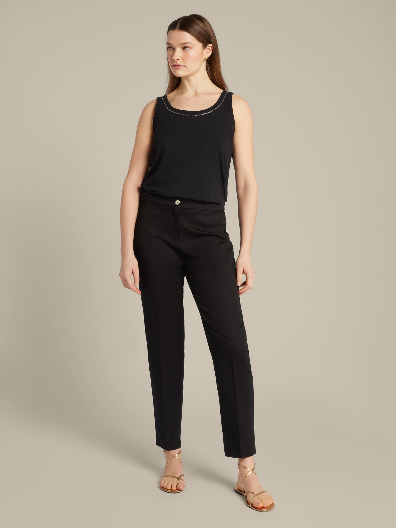Slim pants in sustainable cotton image number 0