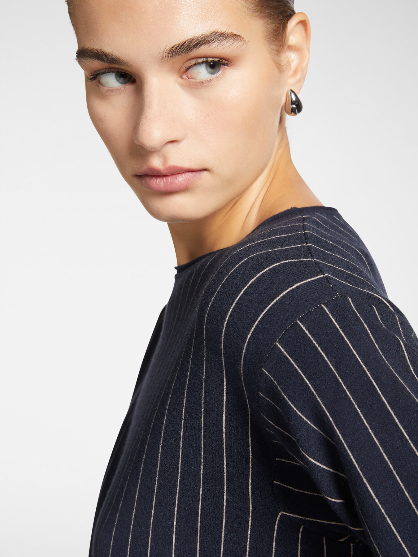 Camisola &agrave;s riscas de viscose LENZING&trade; ECOVERO&trade; image number 3
