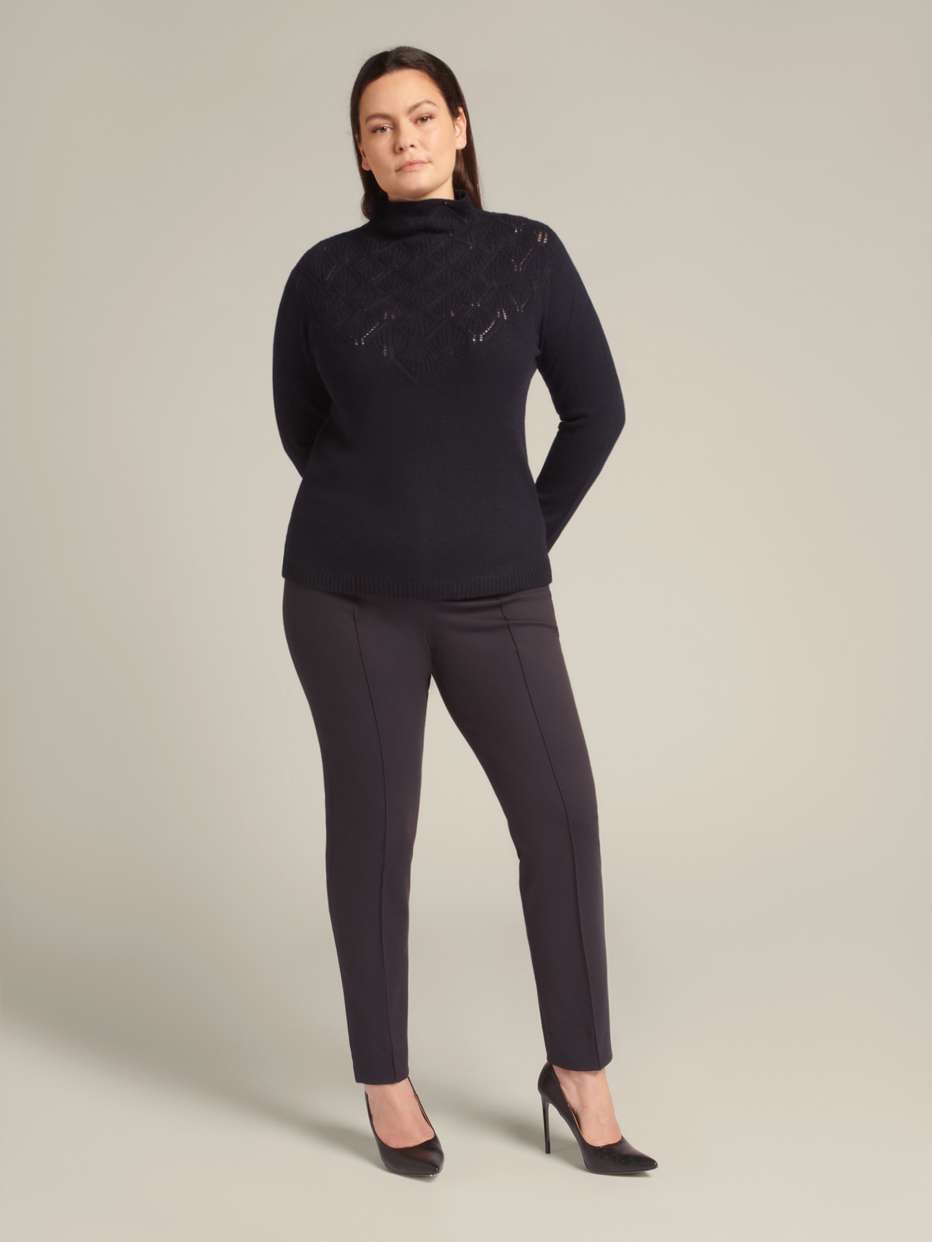 Jersey de lana de cuello alto image number 0