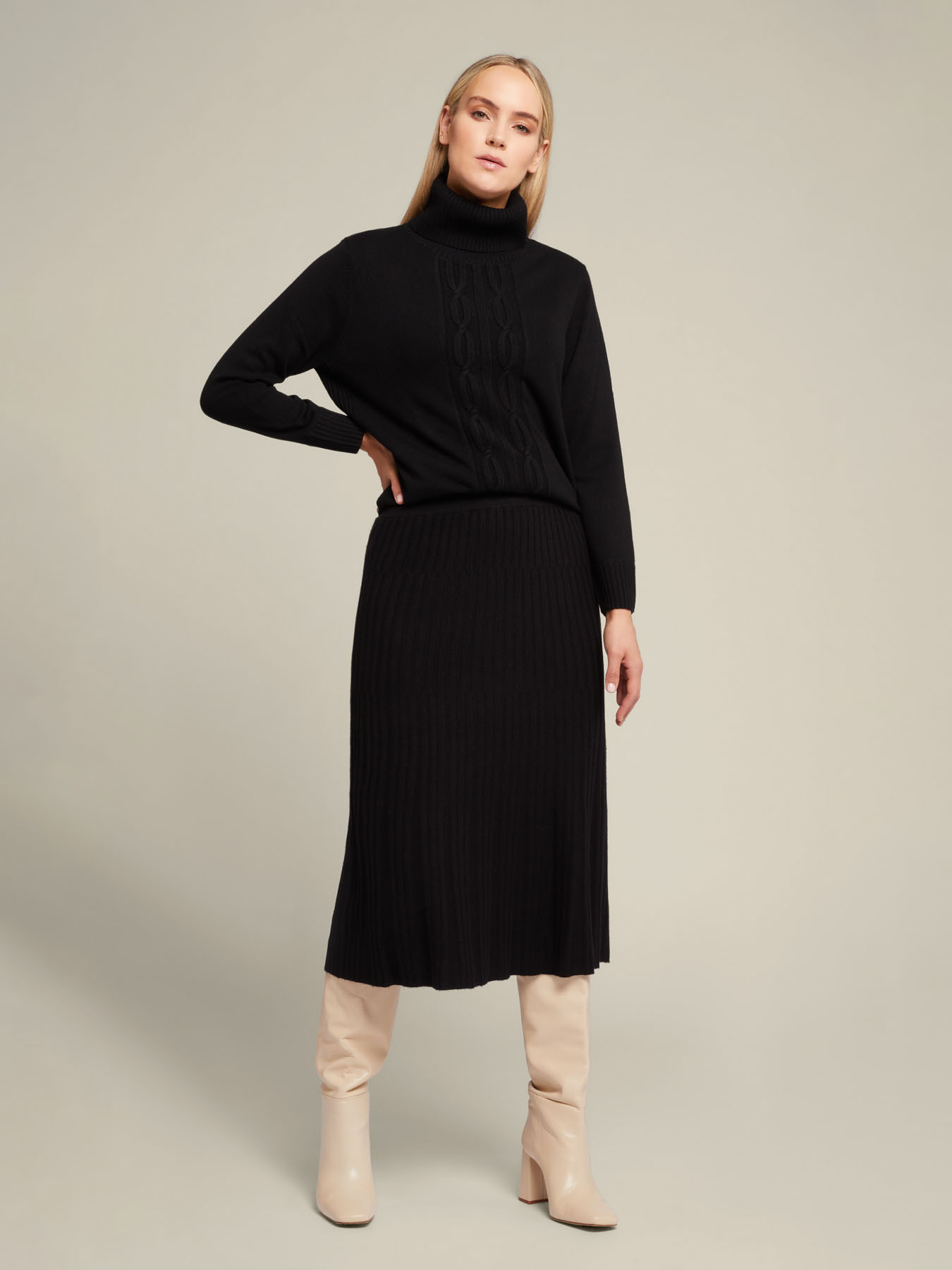 Gonna midi in lana sostenibile image number 0