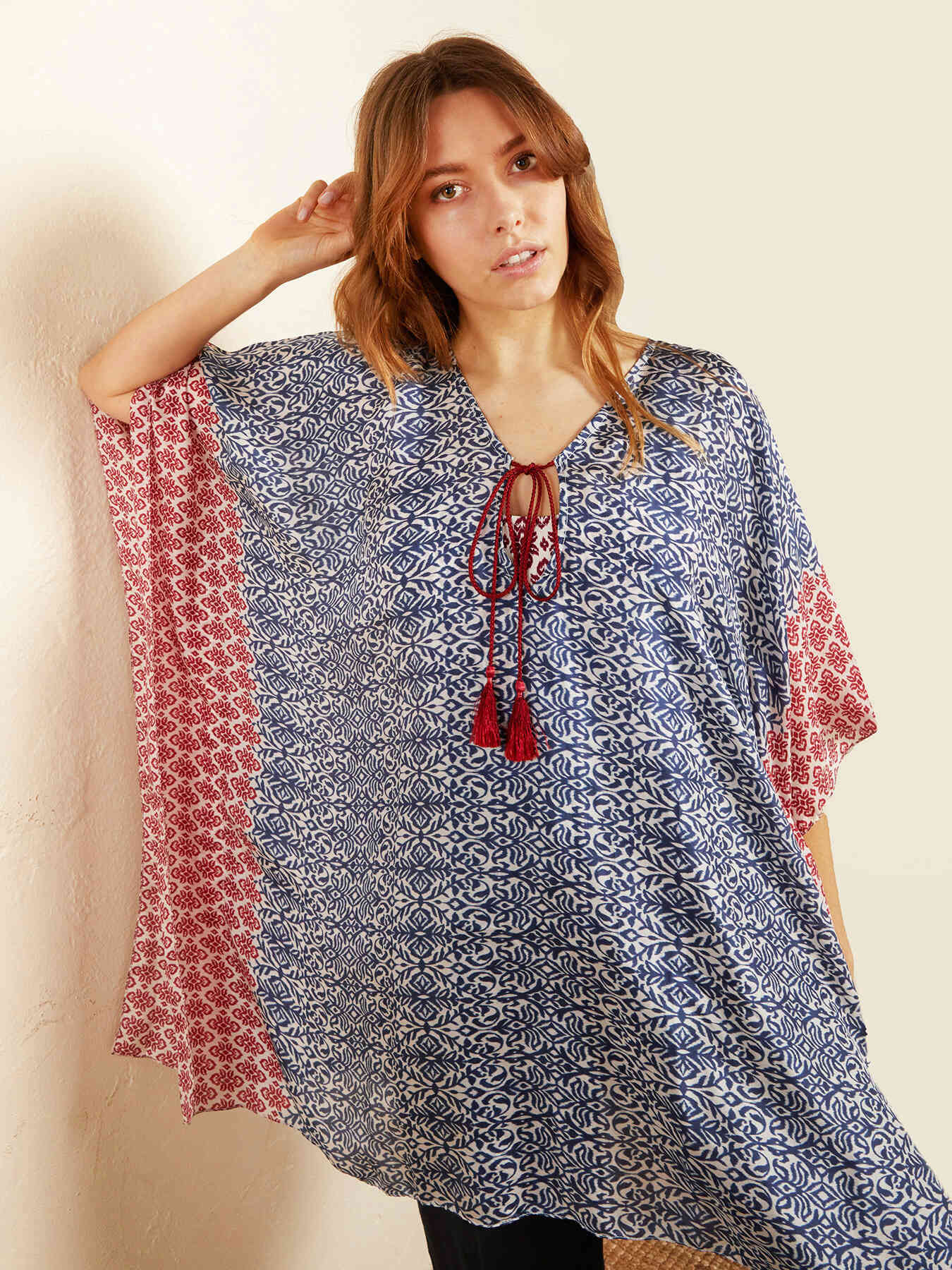 Caftán de seda estampada image number 2