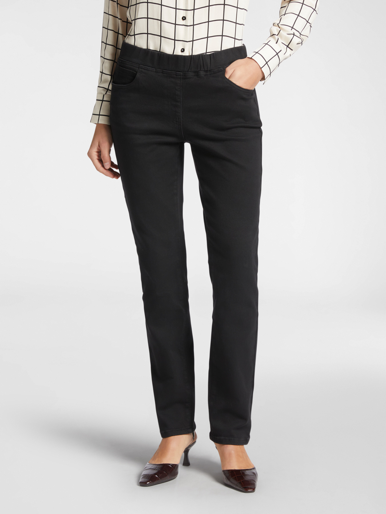 Pantalones rectos pull on image number 2