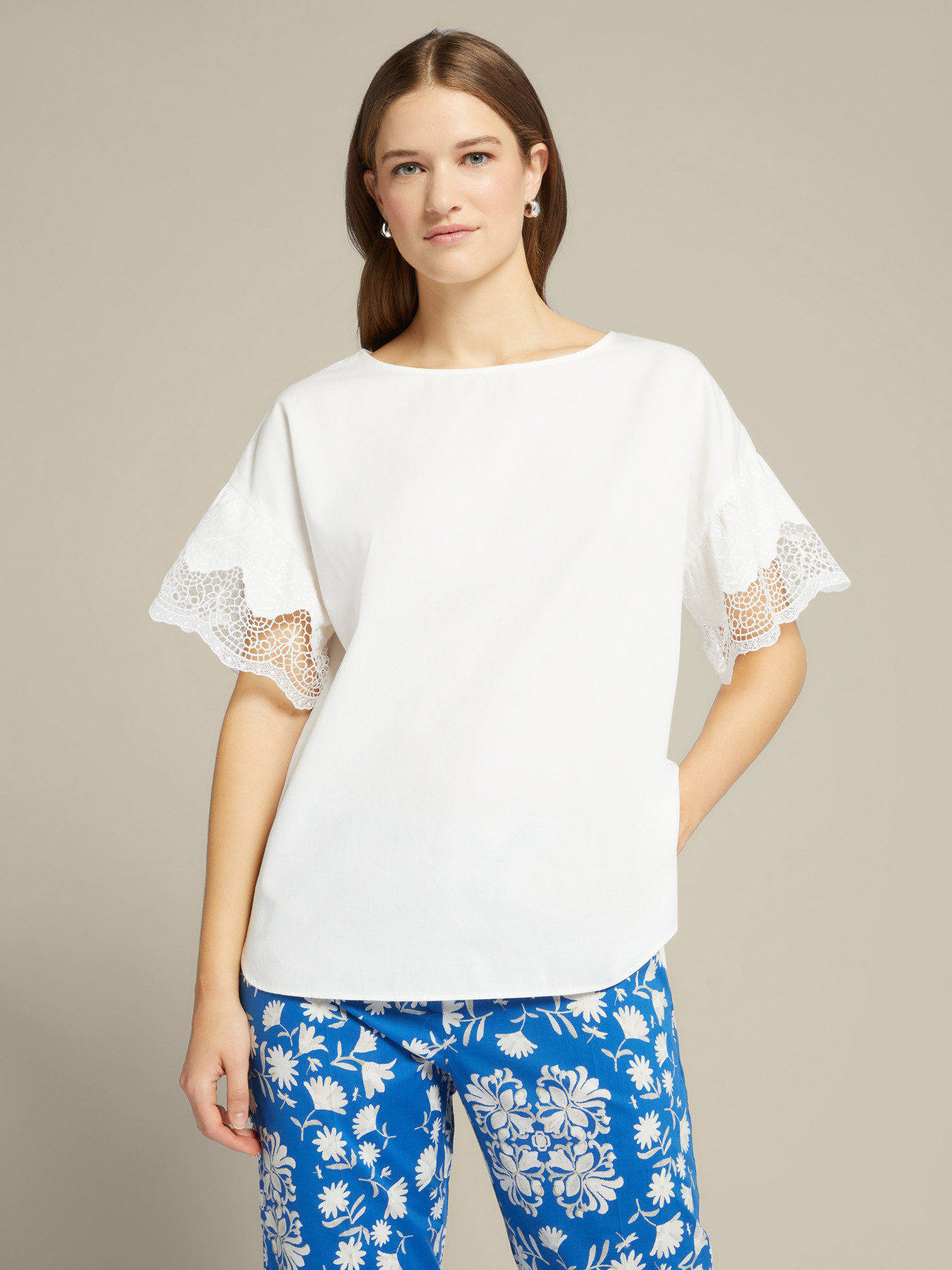 Cotton blouse with lace edges image number 0