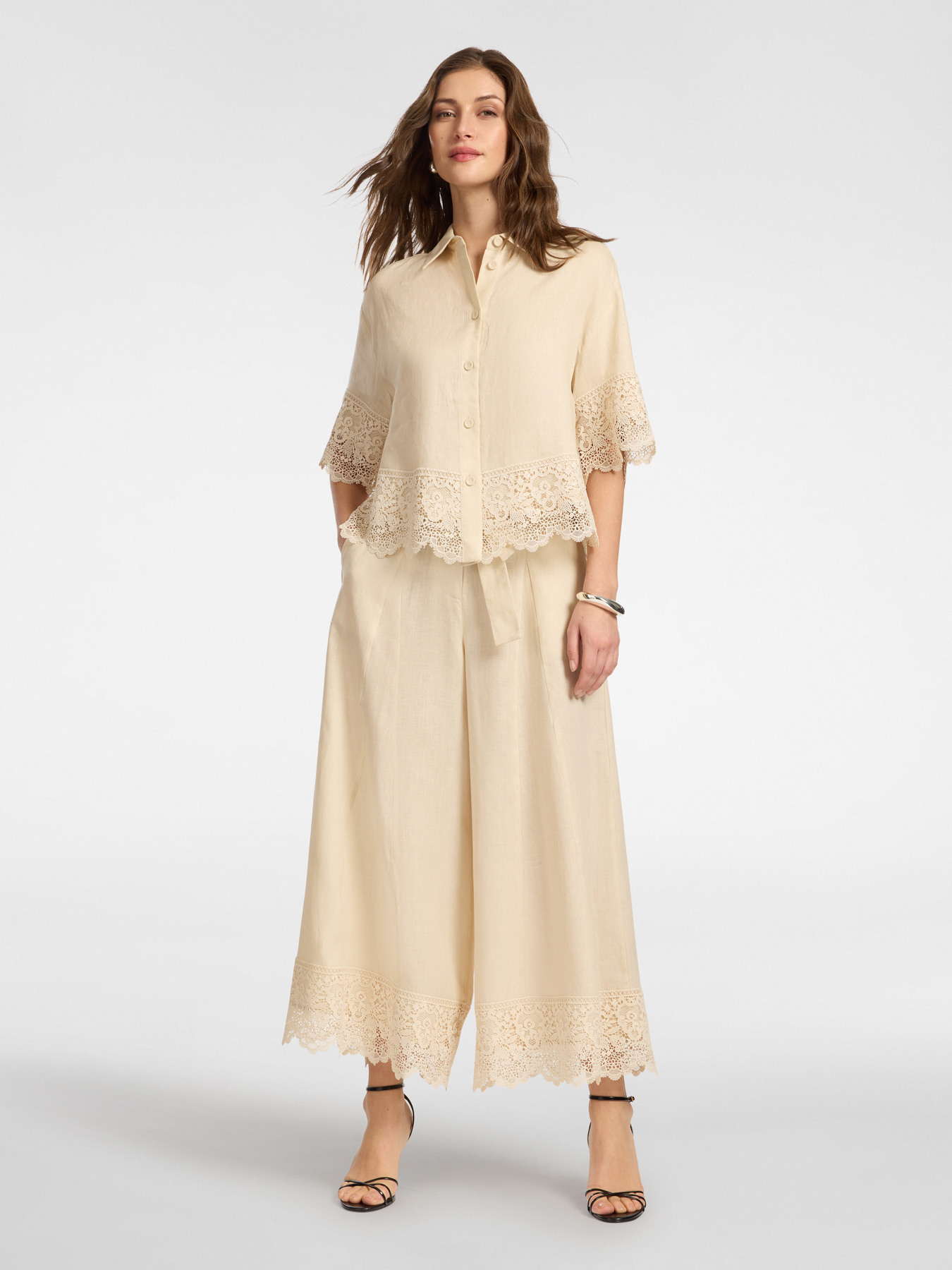 Camisa de lino con encaje image number 2