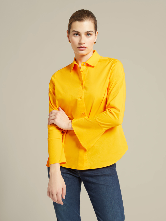 Shirt with flared cuffs