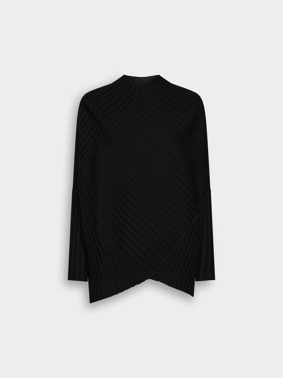 Oversized sweater with mixed rib knit