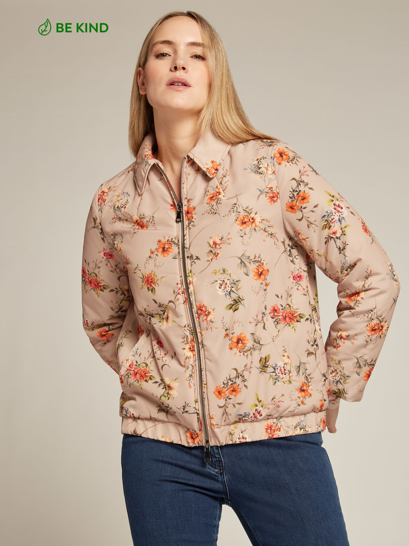 Doudoune à fleurs en nylon recyclé image number 0