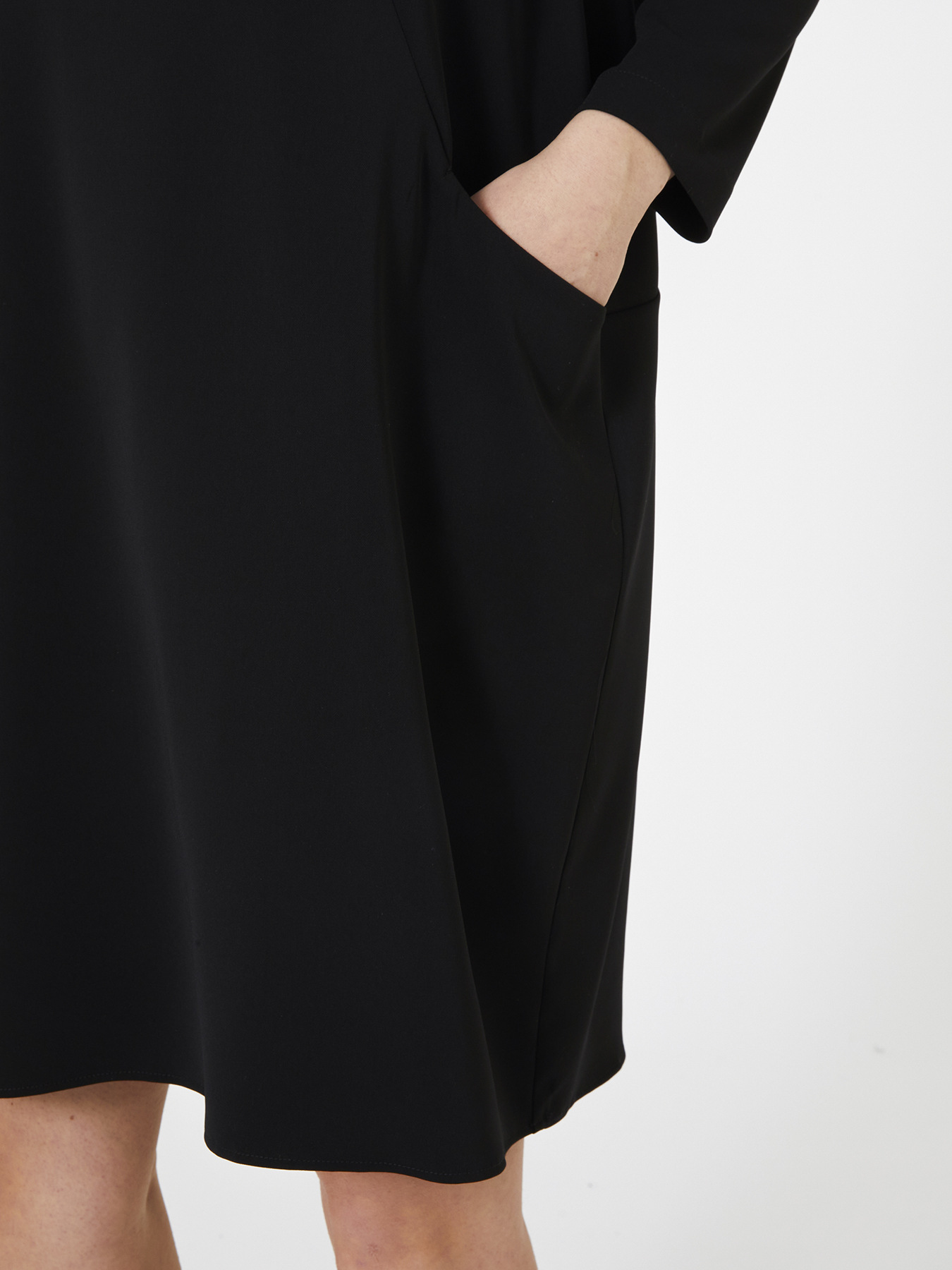 Flowing fabric dress image number 5