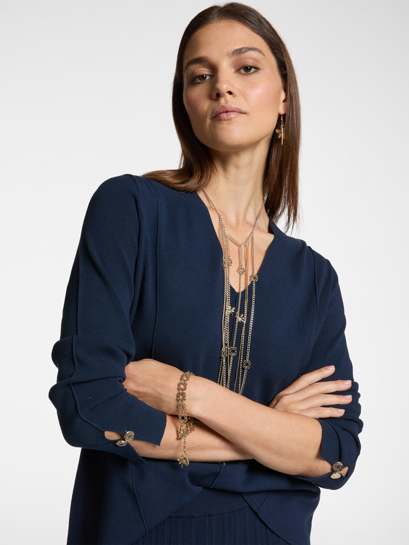 V-neck sweater image number 3