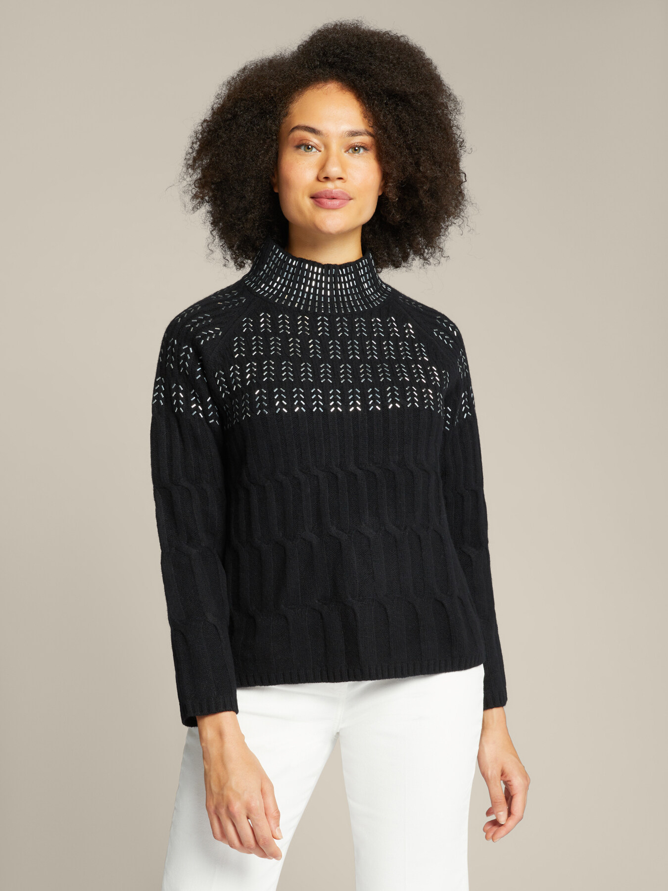 Camisola de lã sustentável com aplicações image number 2