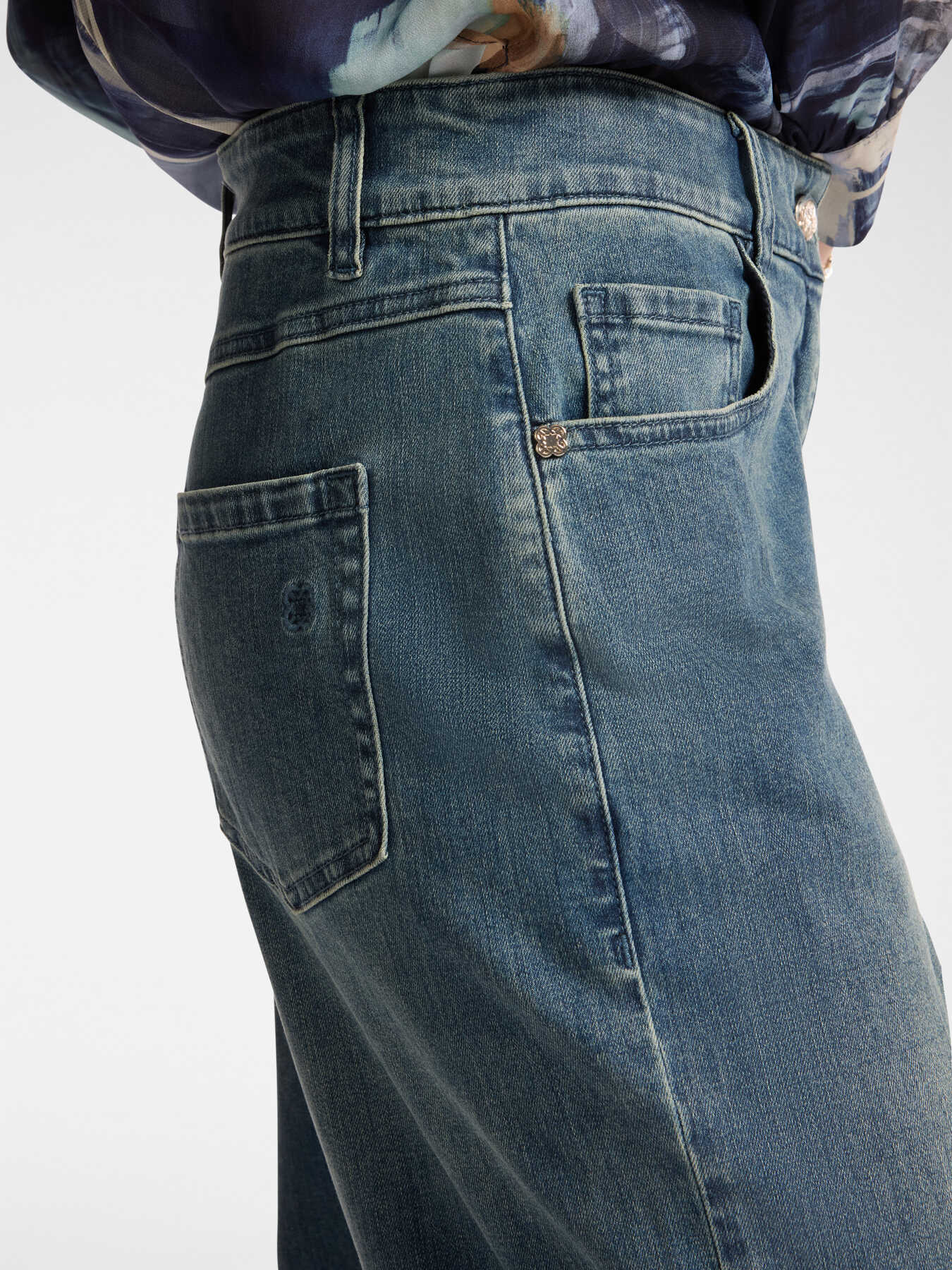 Cal&ccedil;a Jeans Cenoura, "Carol" image number 3