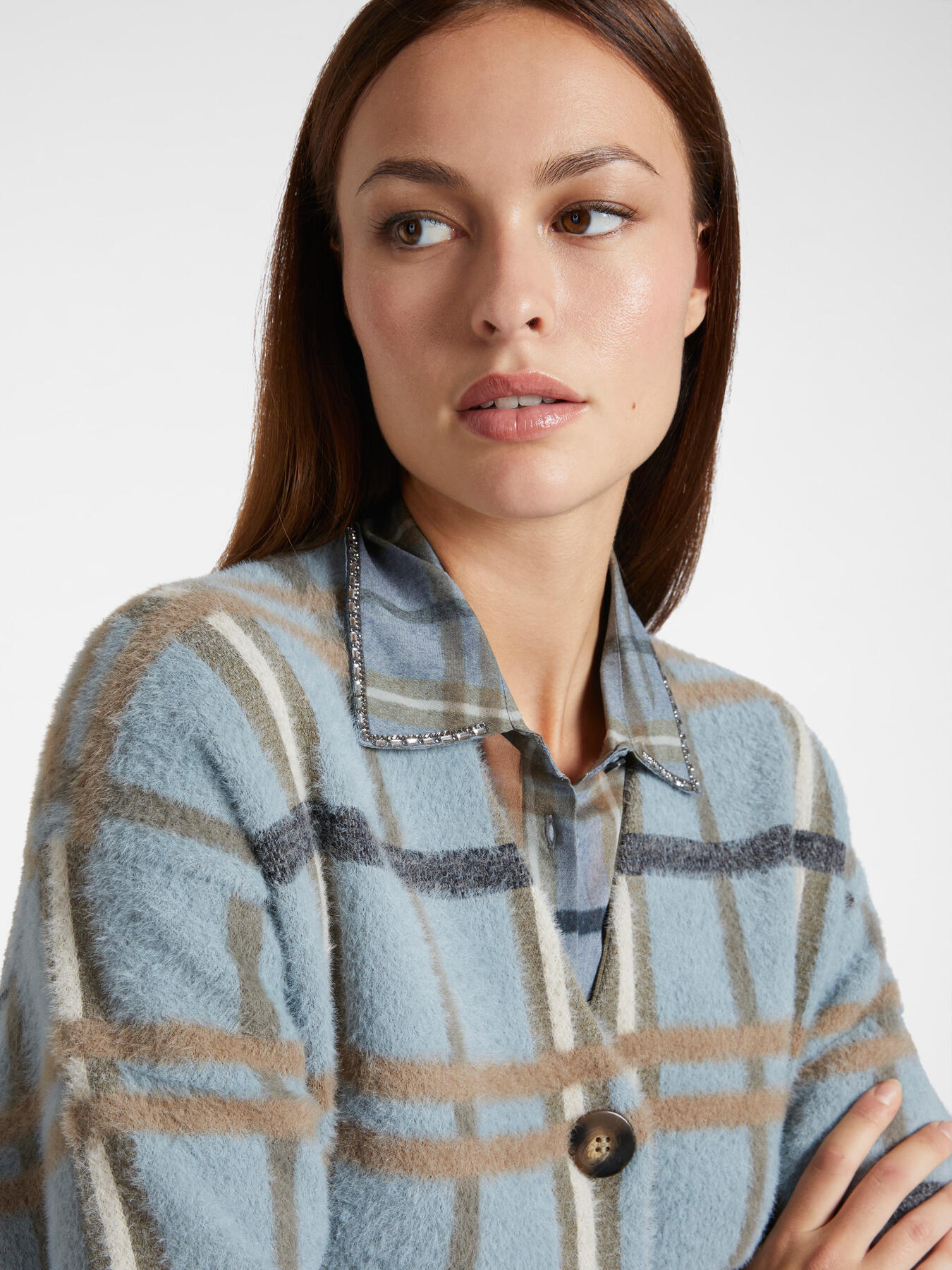 Cardigan &eacute;cossais en viscose LENZING&trade; ECOVERO&trade; image number 3