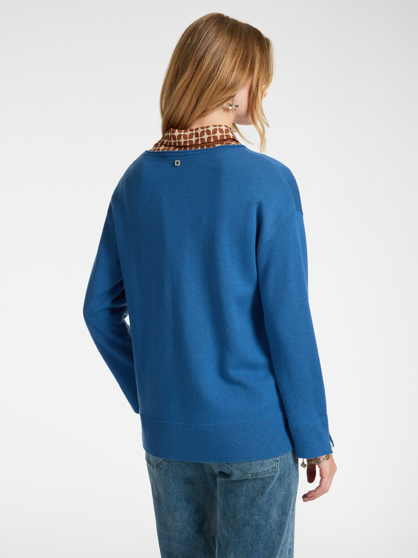 Maglia con scollo a barchetta image number 1