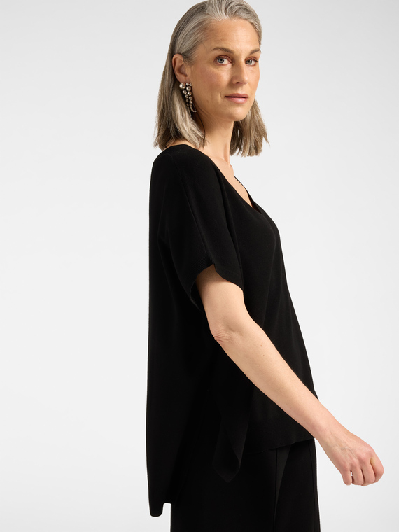 Camisola de malha em viscose com decote em V