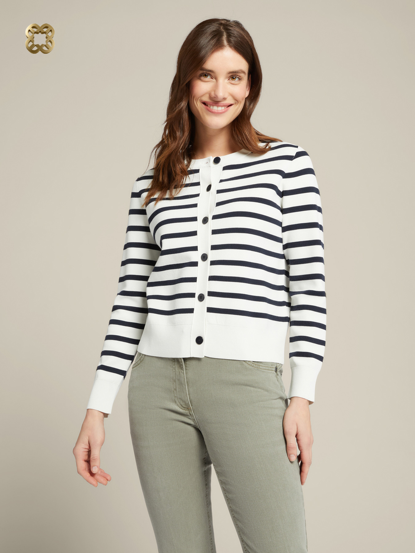 Short cardigan image number 0