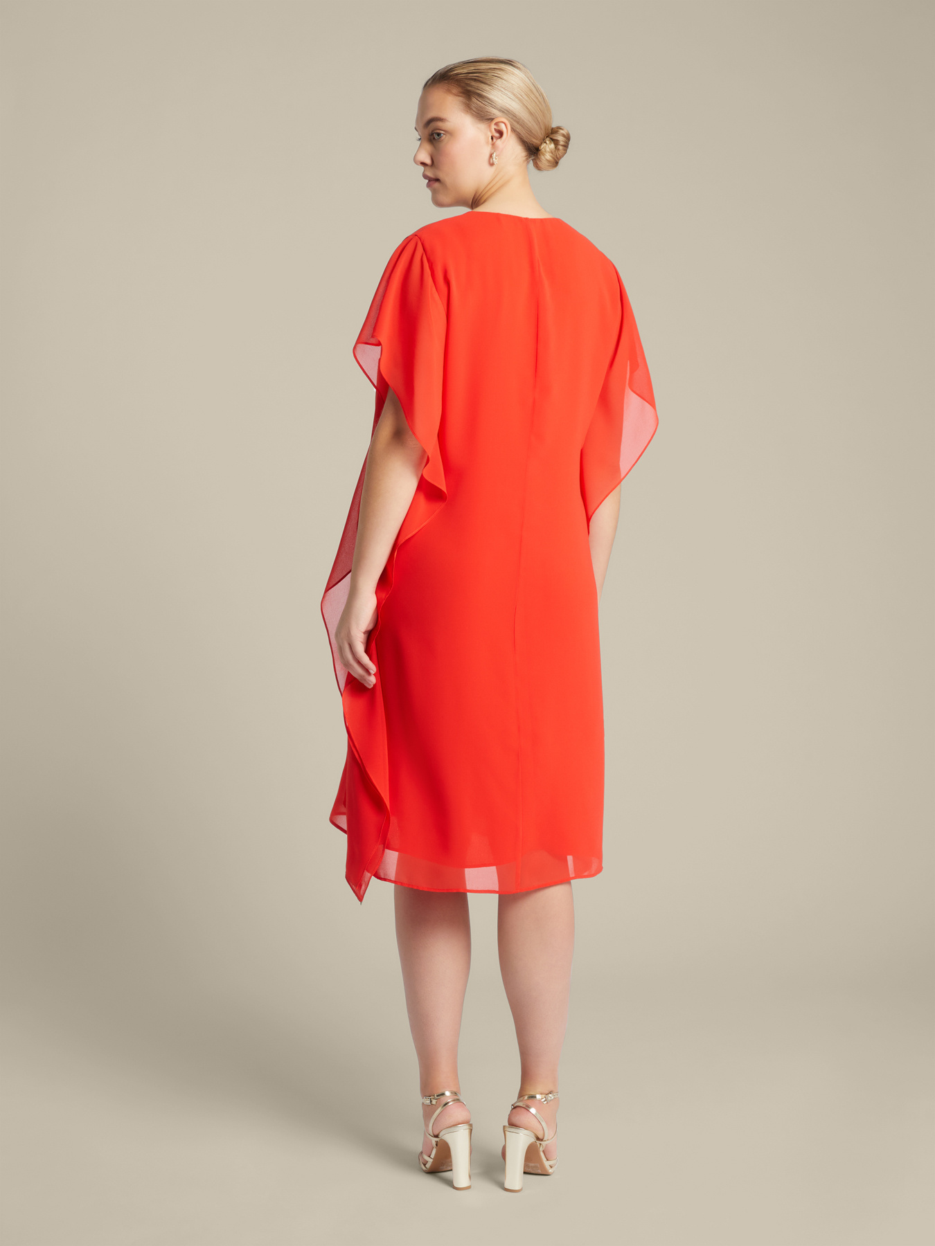 Elegantes Kleid mit R&uuml;schen image number 1