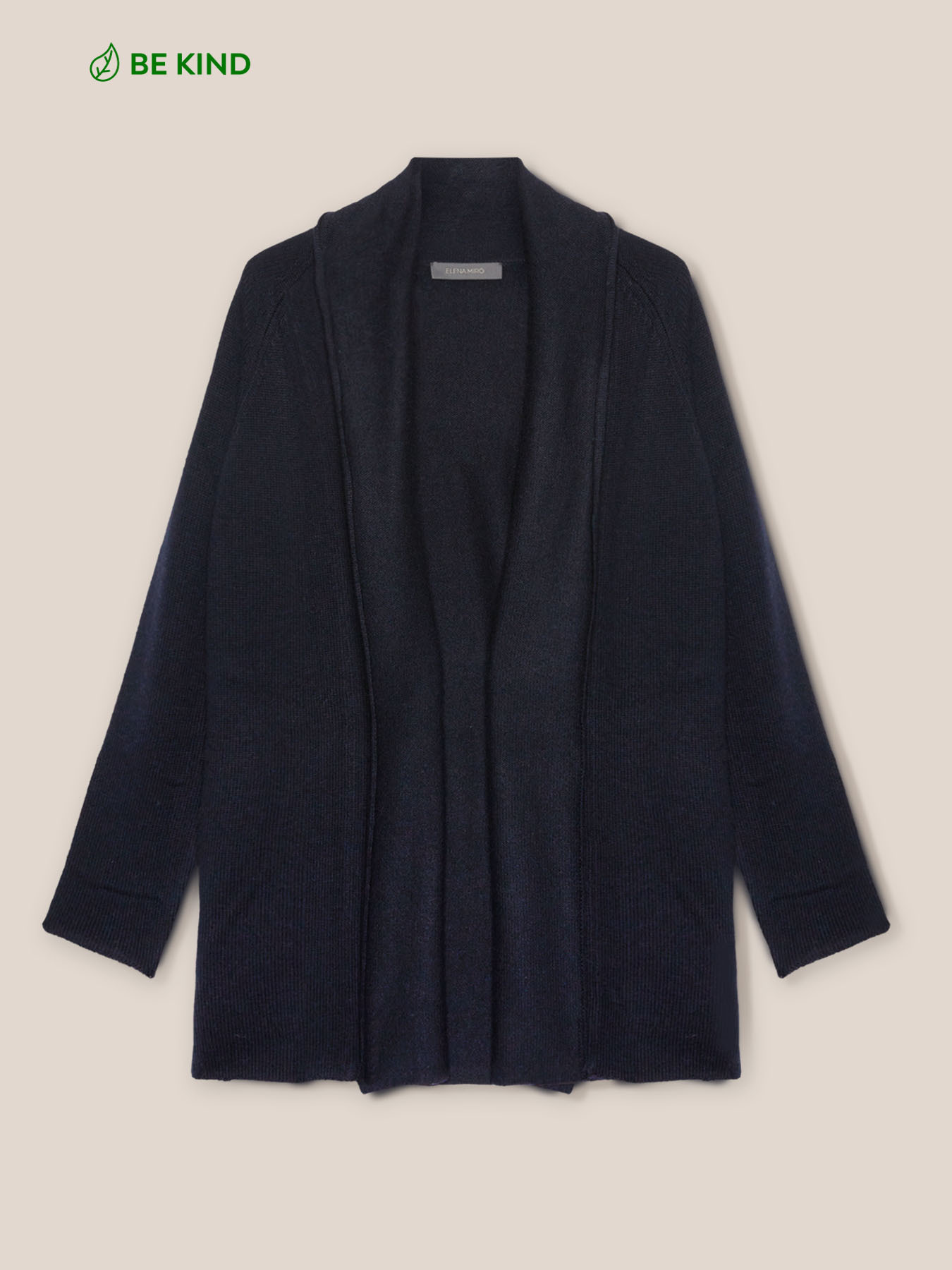 Nachhaltige Wollstrickjacke mit Schalkragen image number 4