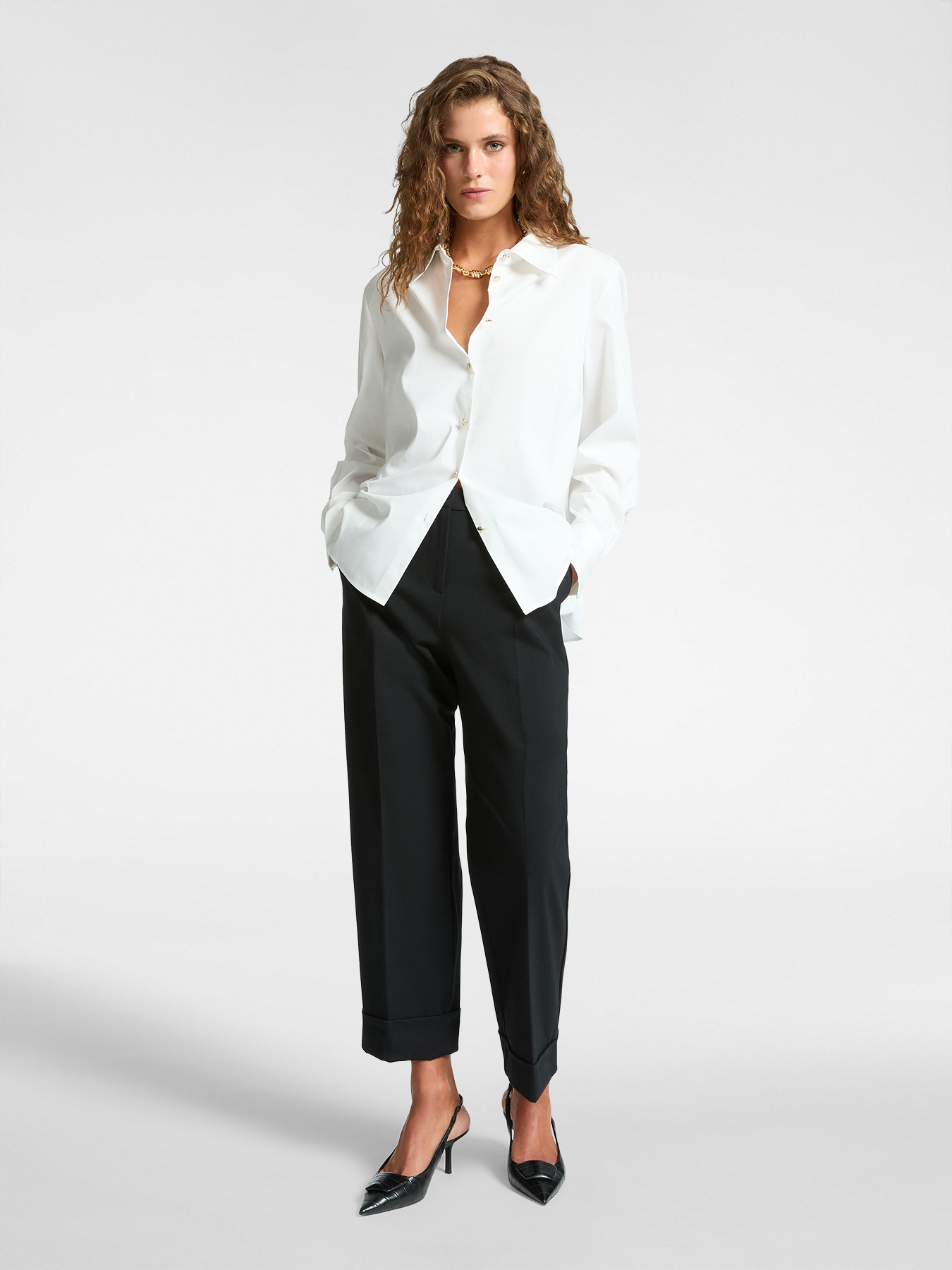 Pantalon large avec revers image number 0