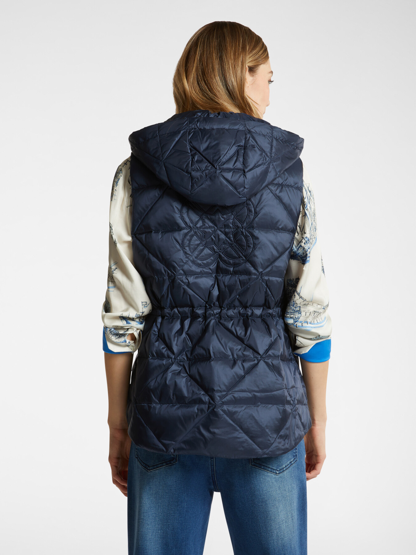 Weste aus recyceltem Nylon image number 1