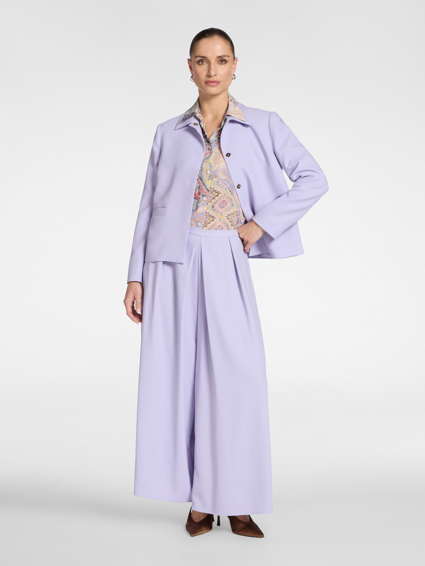 Cr&ecirc;pe fabric jacket image number 2