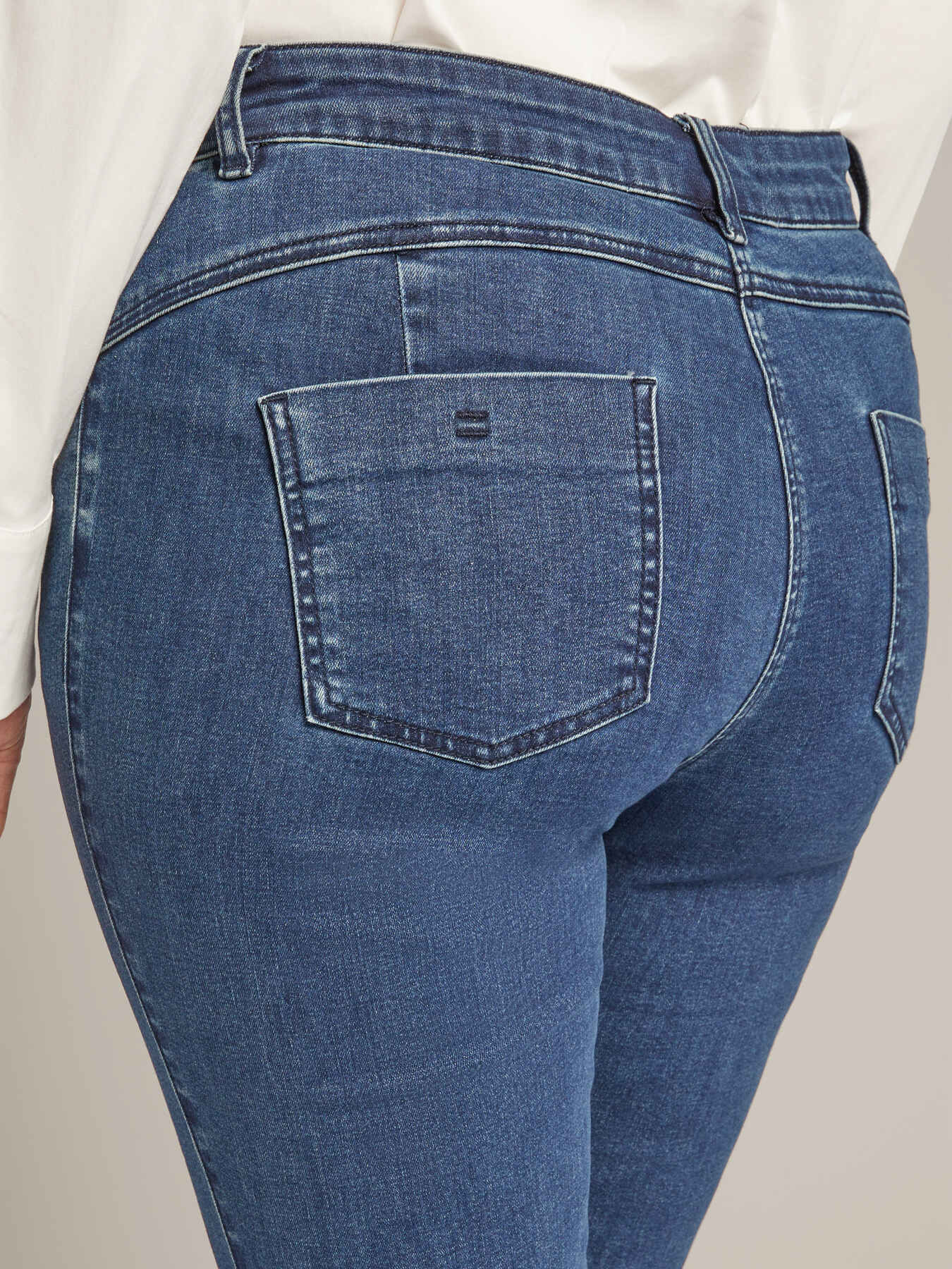 Vaqueros flare de tejido vaquero elástico image number 4