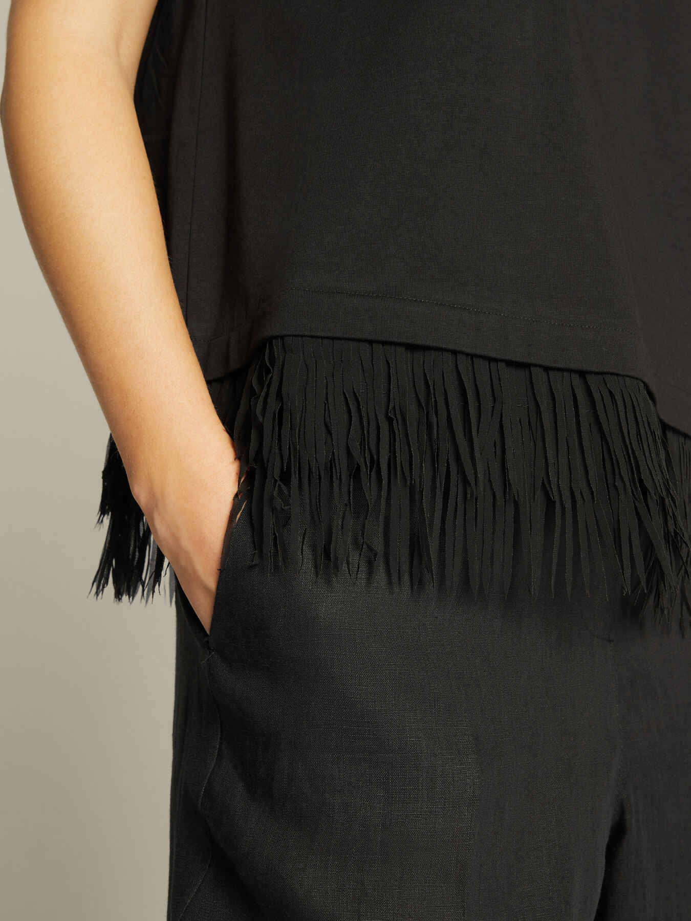 T-shirt with fringed border image number 3