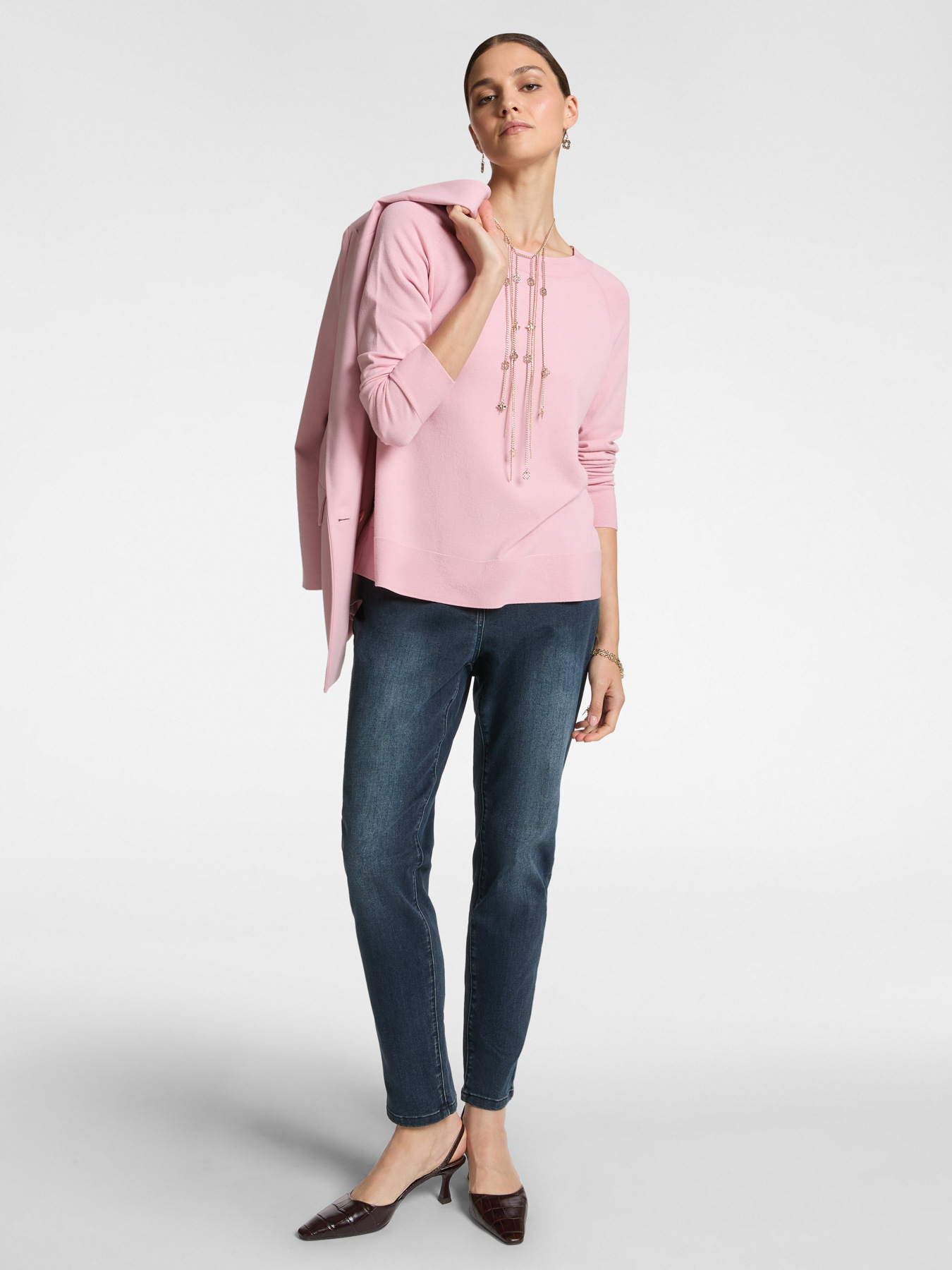 Pullover mit U-Boot-Ausschnitt image number 2