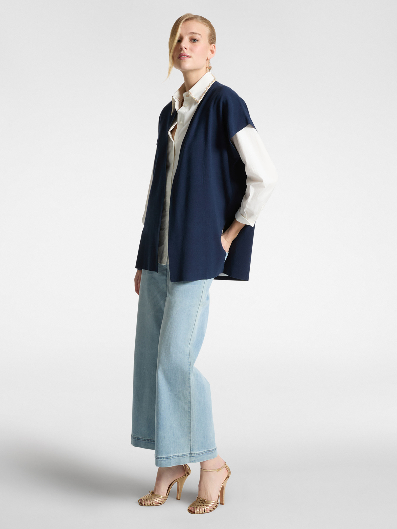 Gilet lungo con maniche corte image number 2