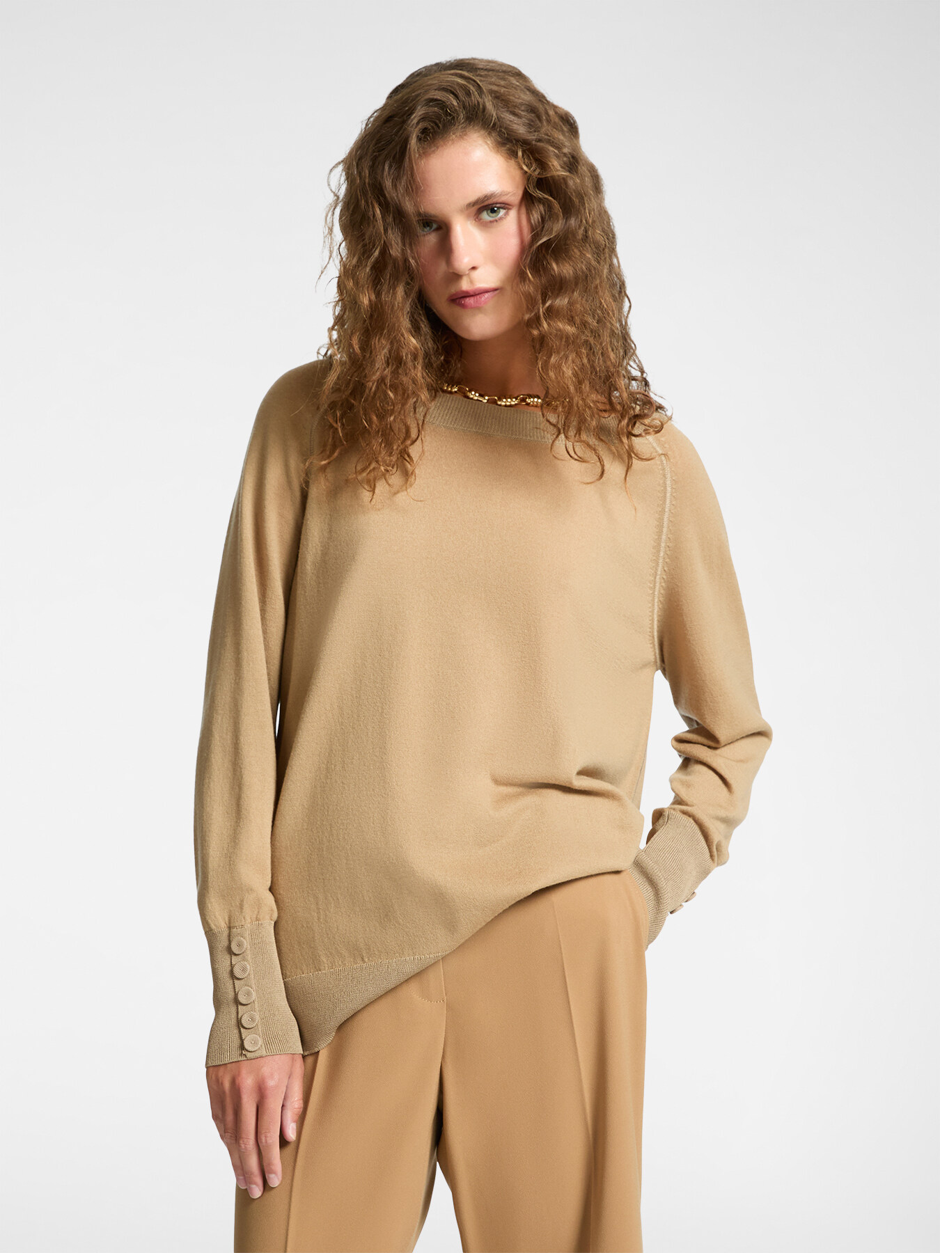 Pull doux au toucher avec boutons image number 0