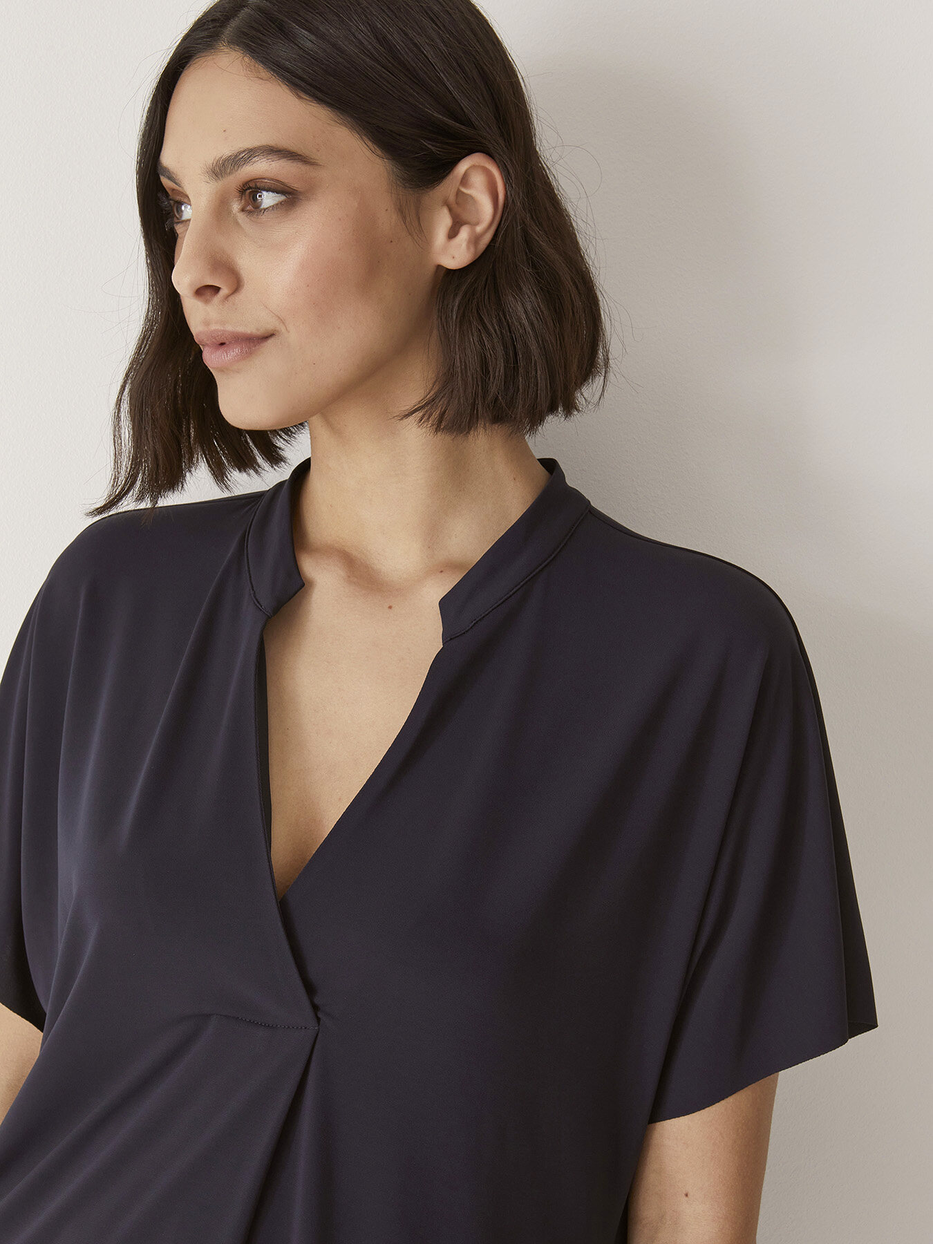 Robe coréenne en jersey fluide image number 2