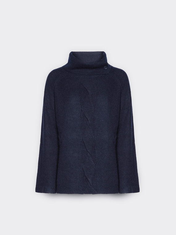 Pullover mit Zopf vorne