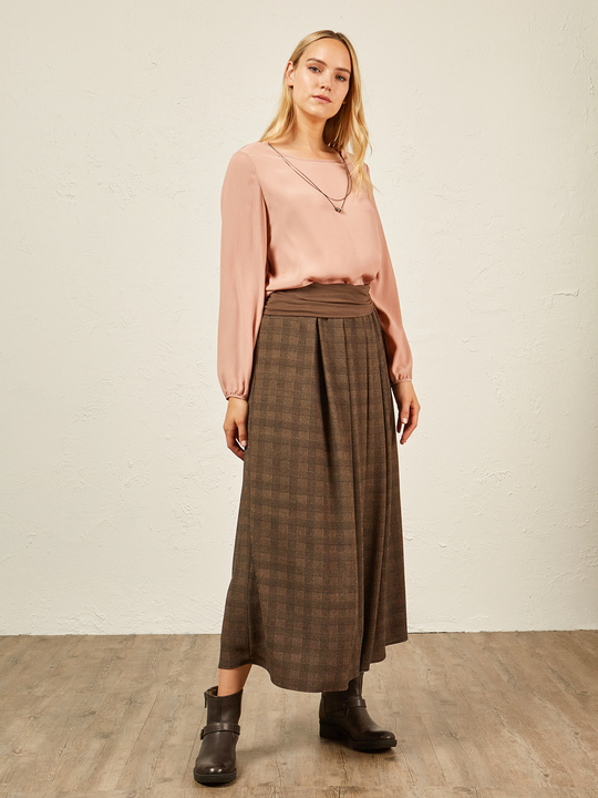 Elenamiro: Blusa in creponne con collana Rosa_1