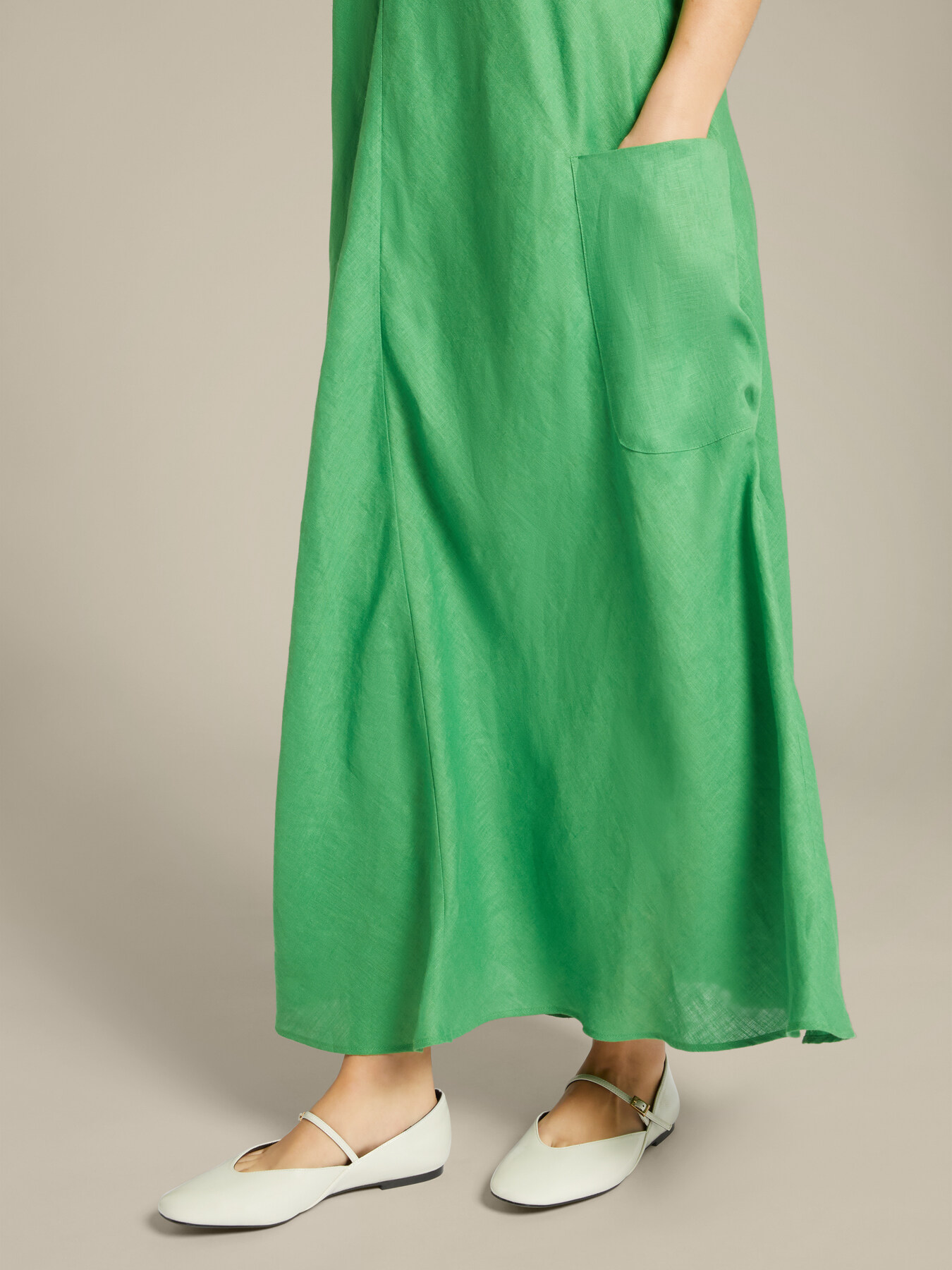 Langflagge Kleid in Leinen image number 3