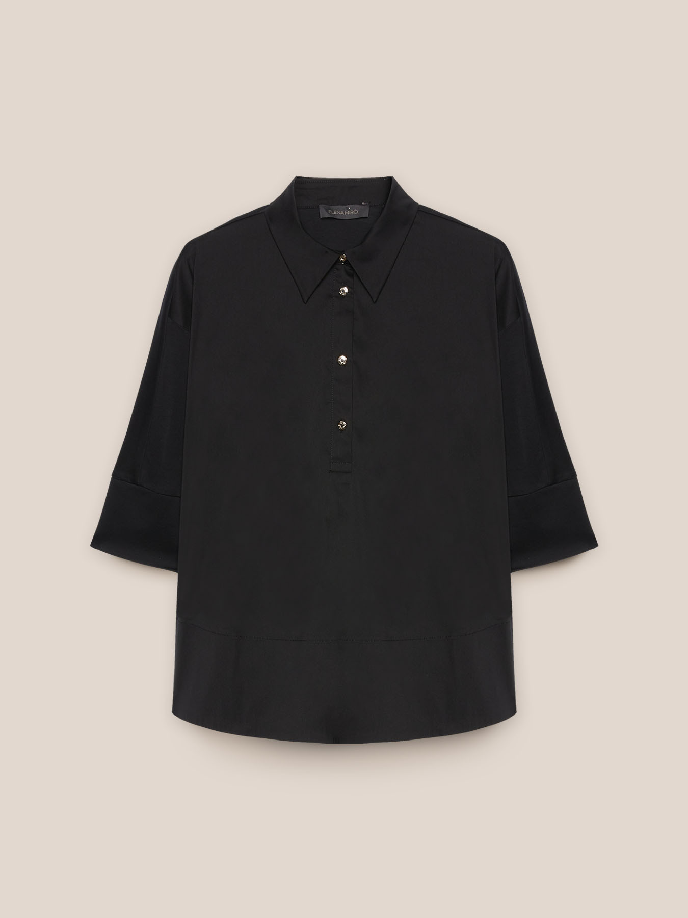 T-shirt with collar and buttons image number 4