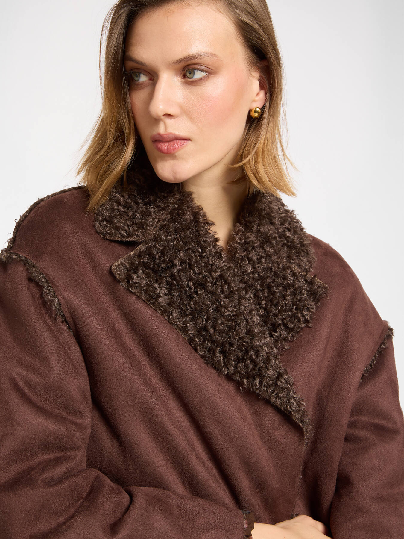 Cappotto in tessuto morbido con tasche image number 3