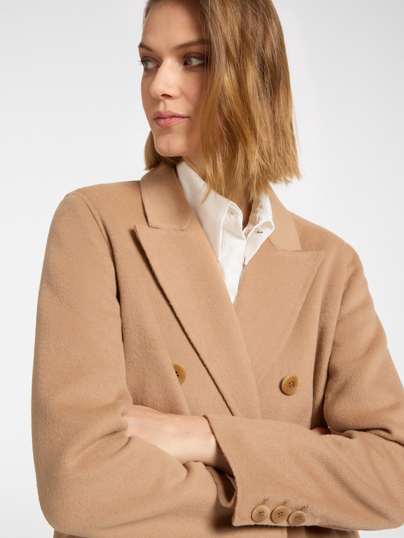 Double-breasted coat image number 3