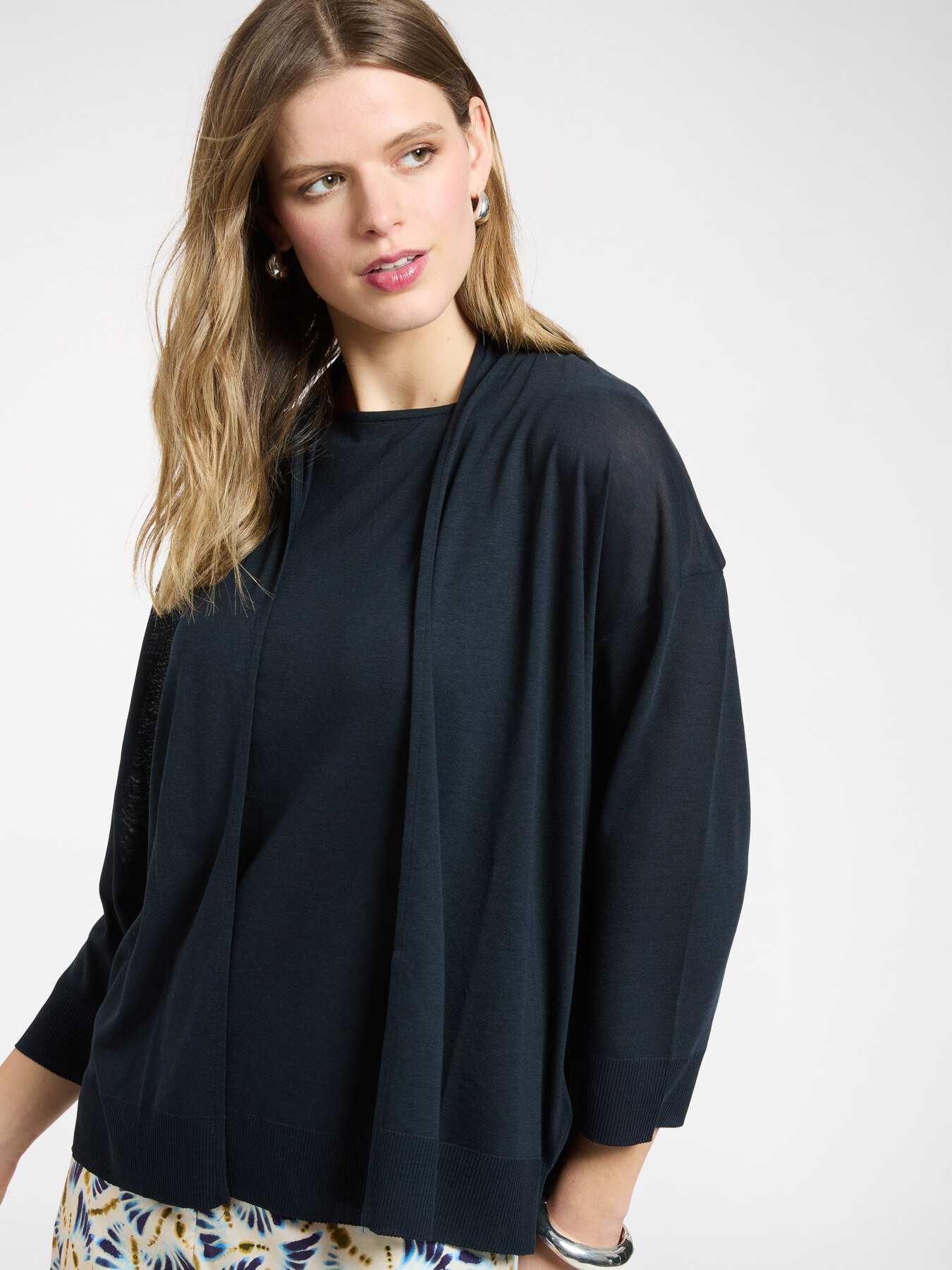 Relaxed-Fit-T-Shirt mit offener Vorderseite image number 3