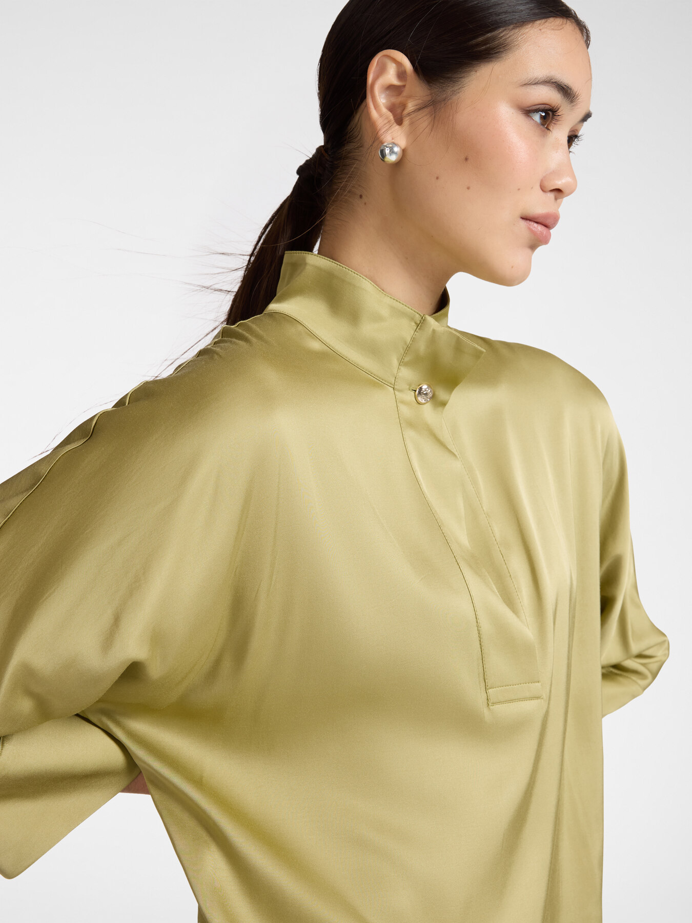 Satin shirt image number 0