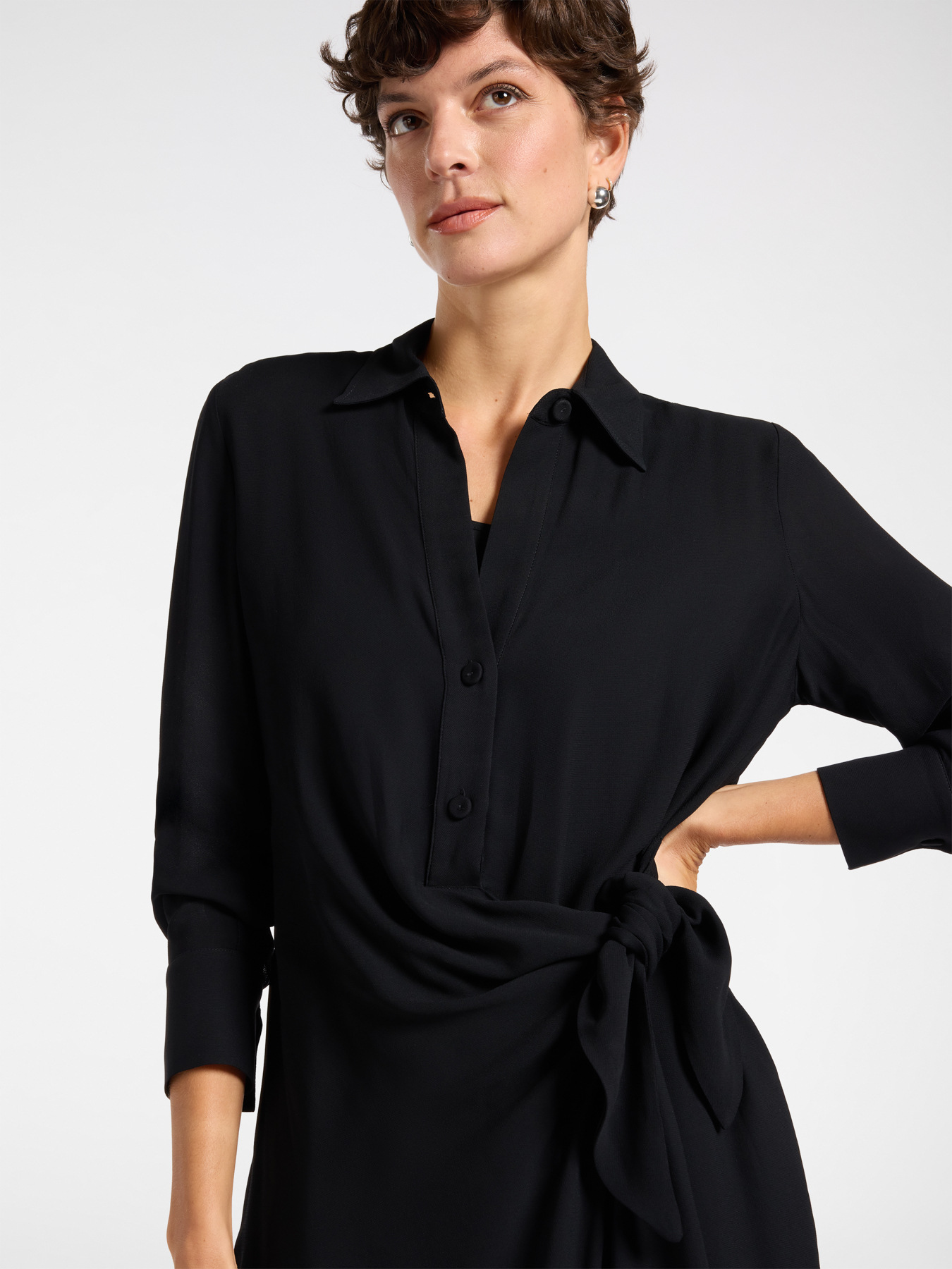 Wrap dress in georgette image number 3