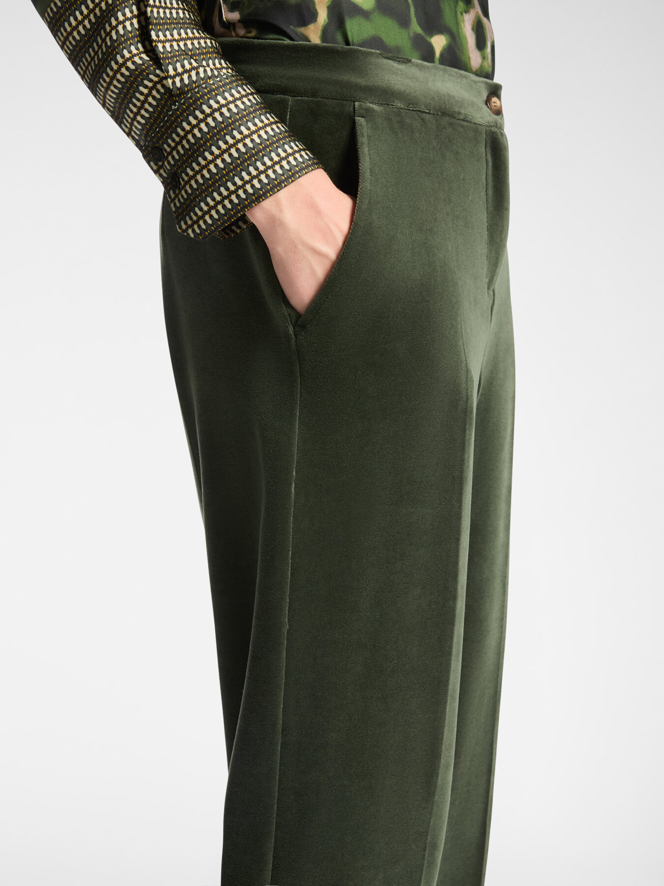 Herren-Hose aus Samt image number 3