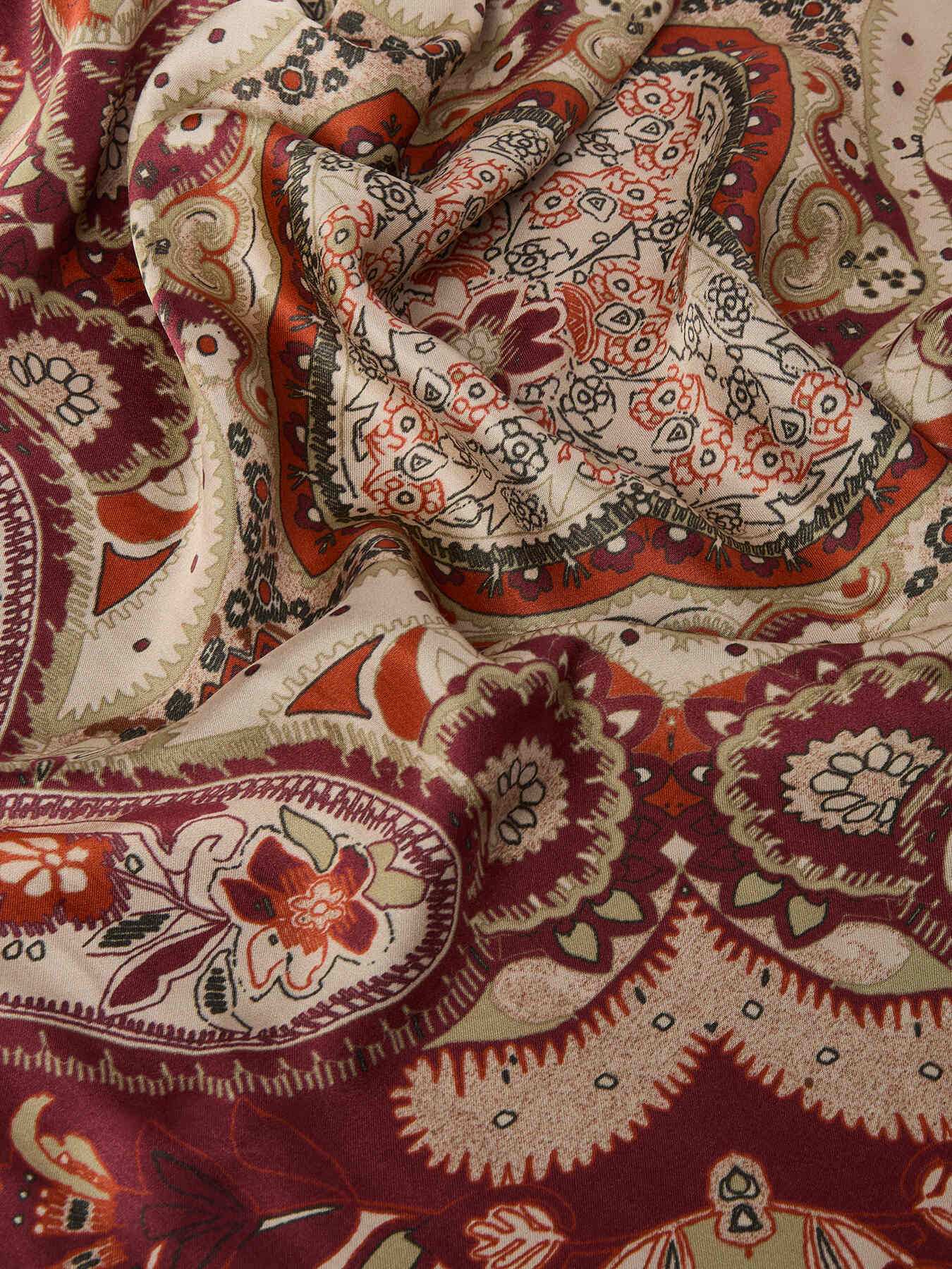 Bedrucktes Foulard mit Kontrastkante image number 1