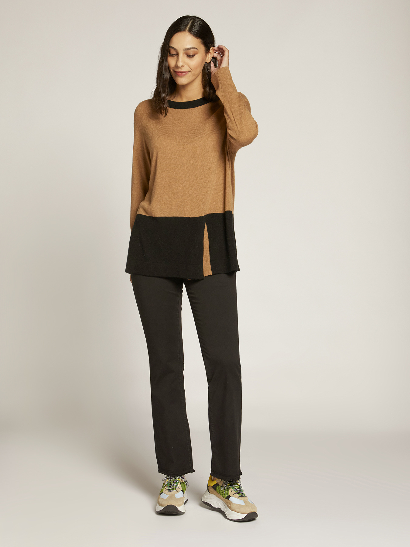 Jersey con bordes en contraste image number 2